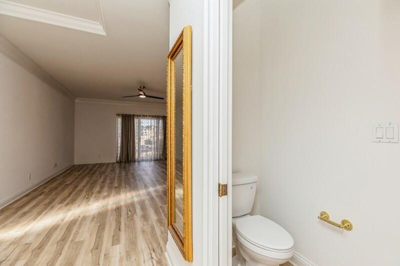 242 Calusa Boulevard