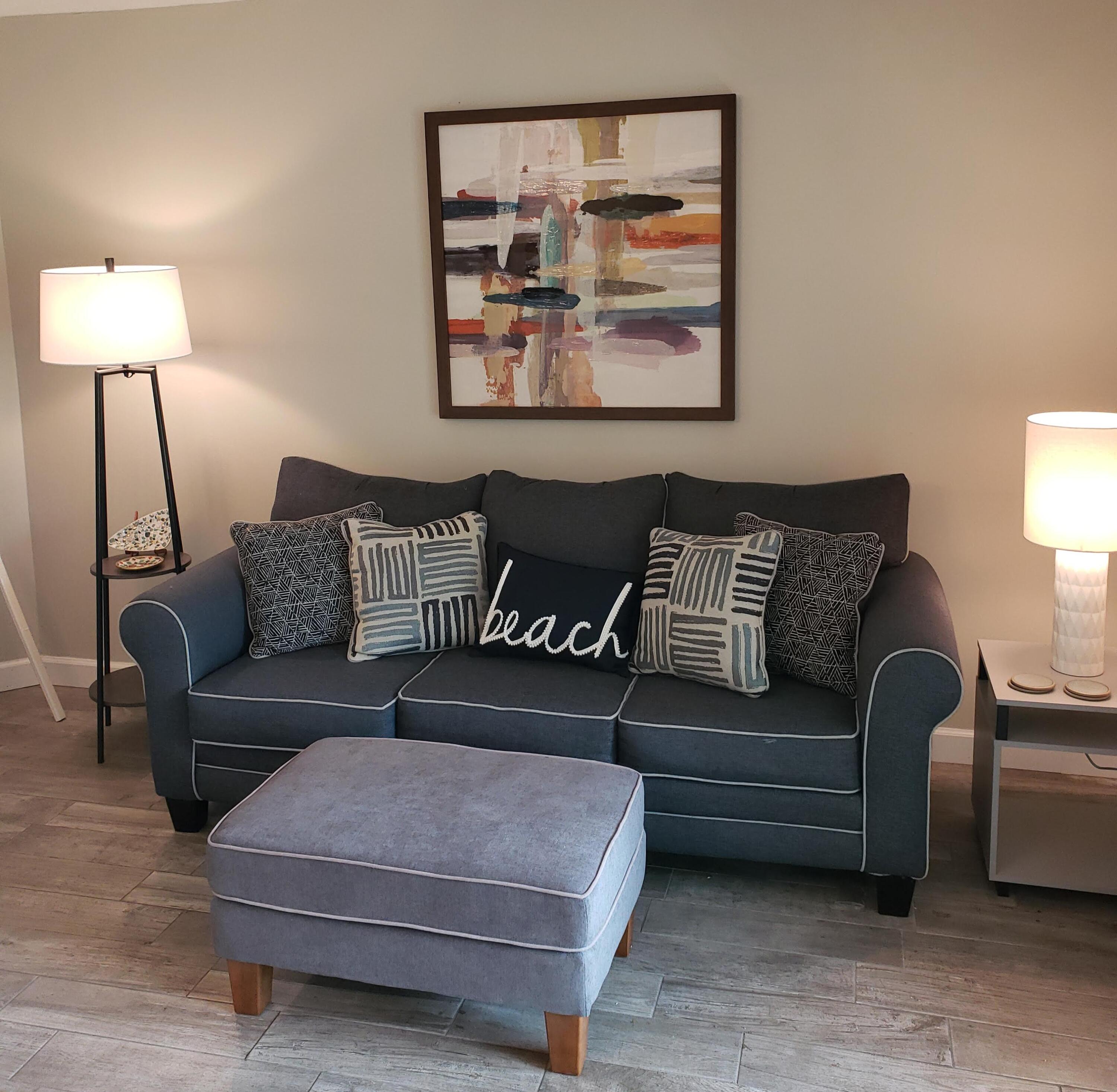 8730 Thomas Drive, 102