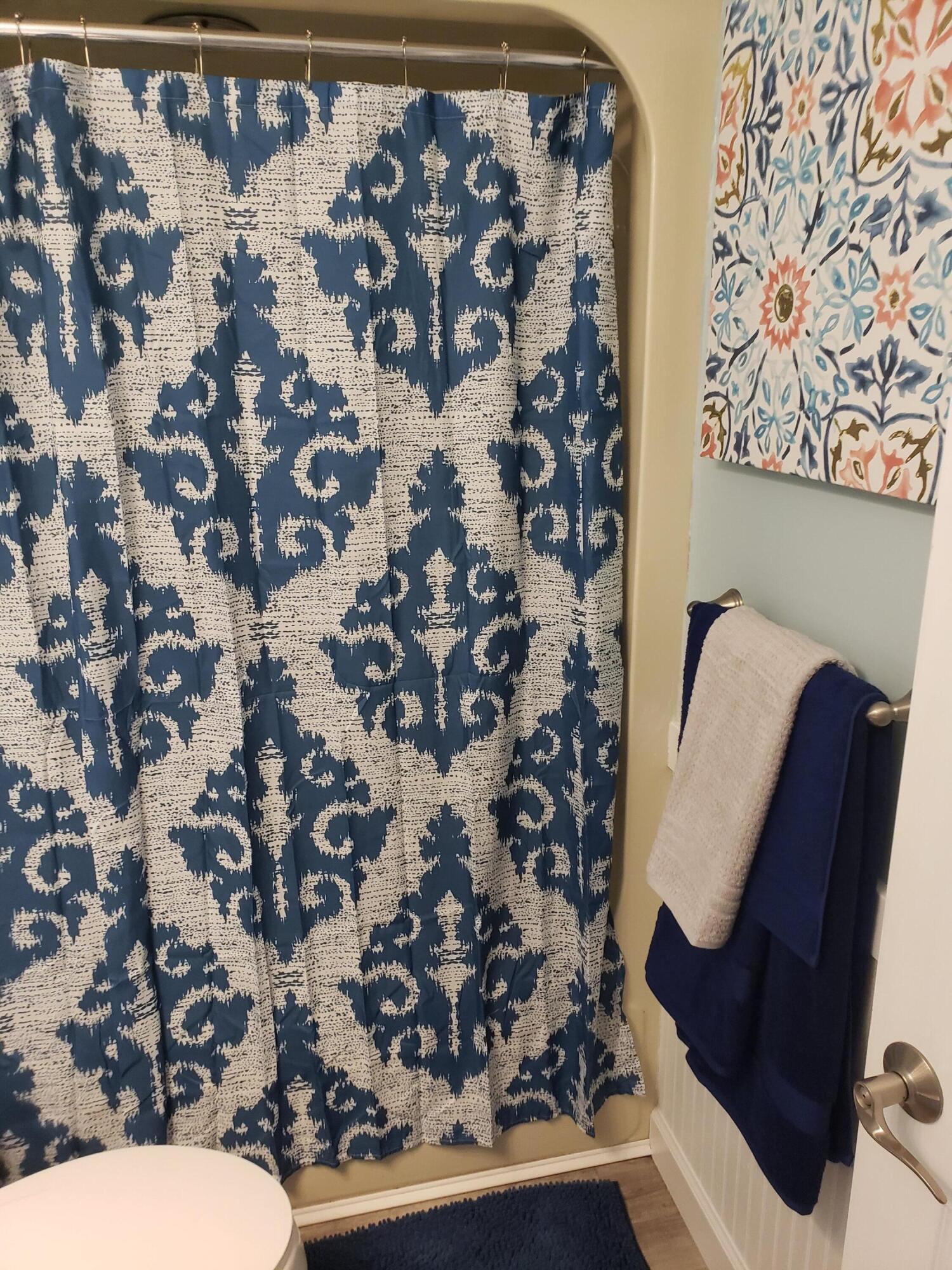 8730 Thomas Drive, 102