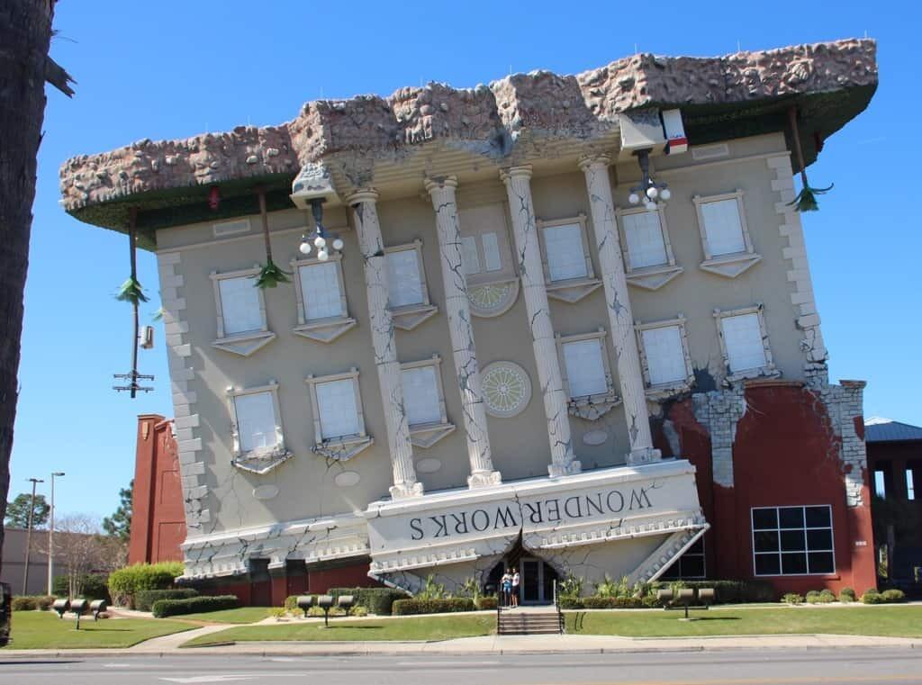 8730 Thomas Drive, 102