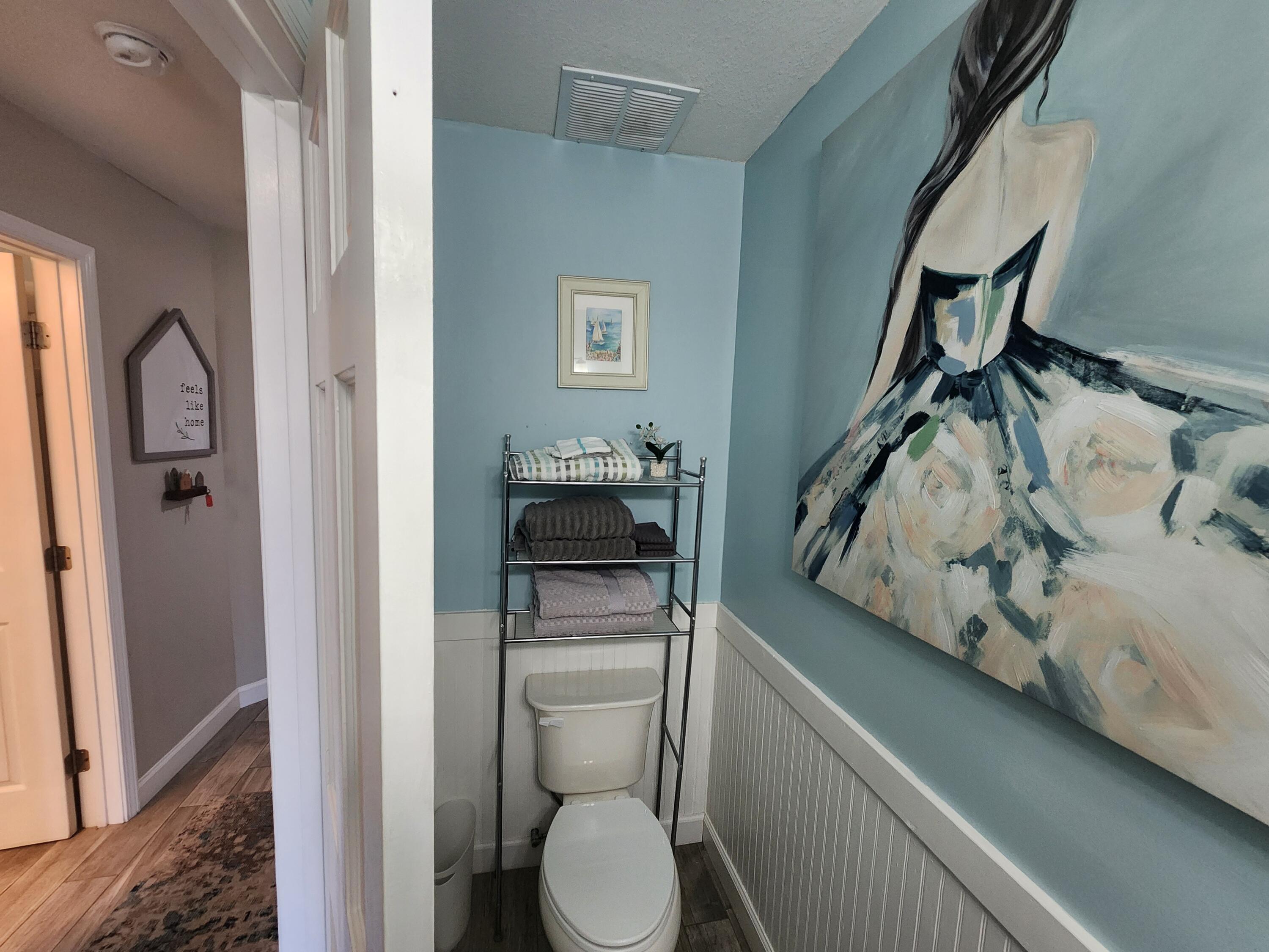 8730 Thomas Drive, 102