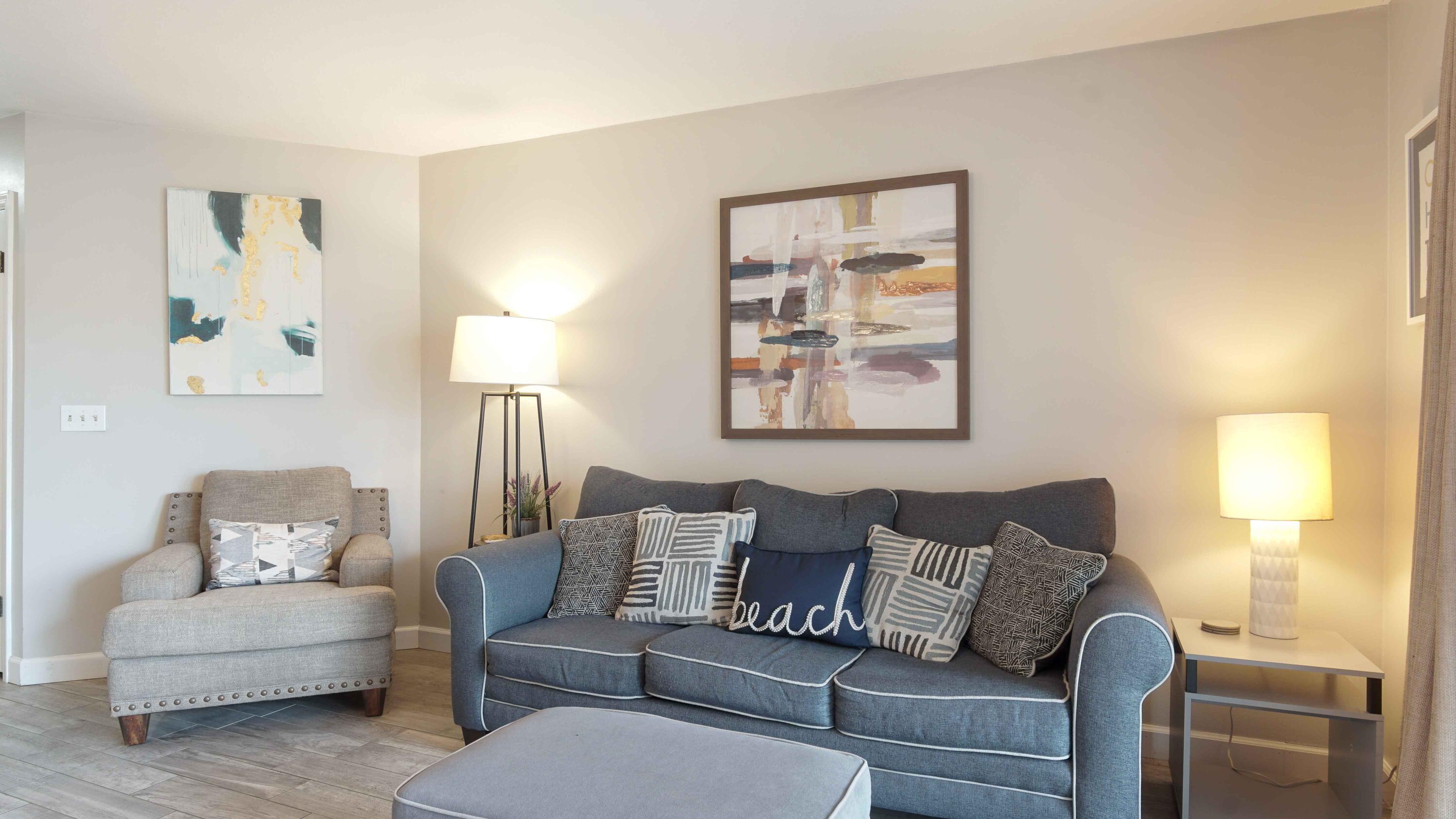 8730 Thomas Drive, 102