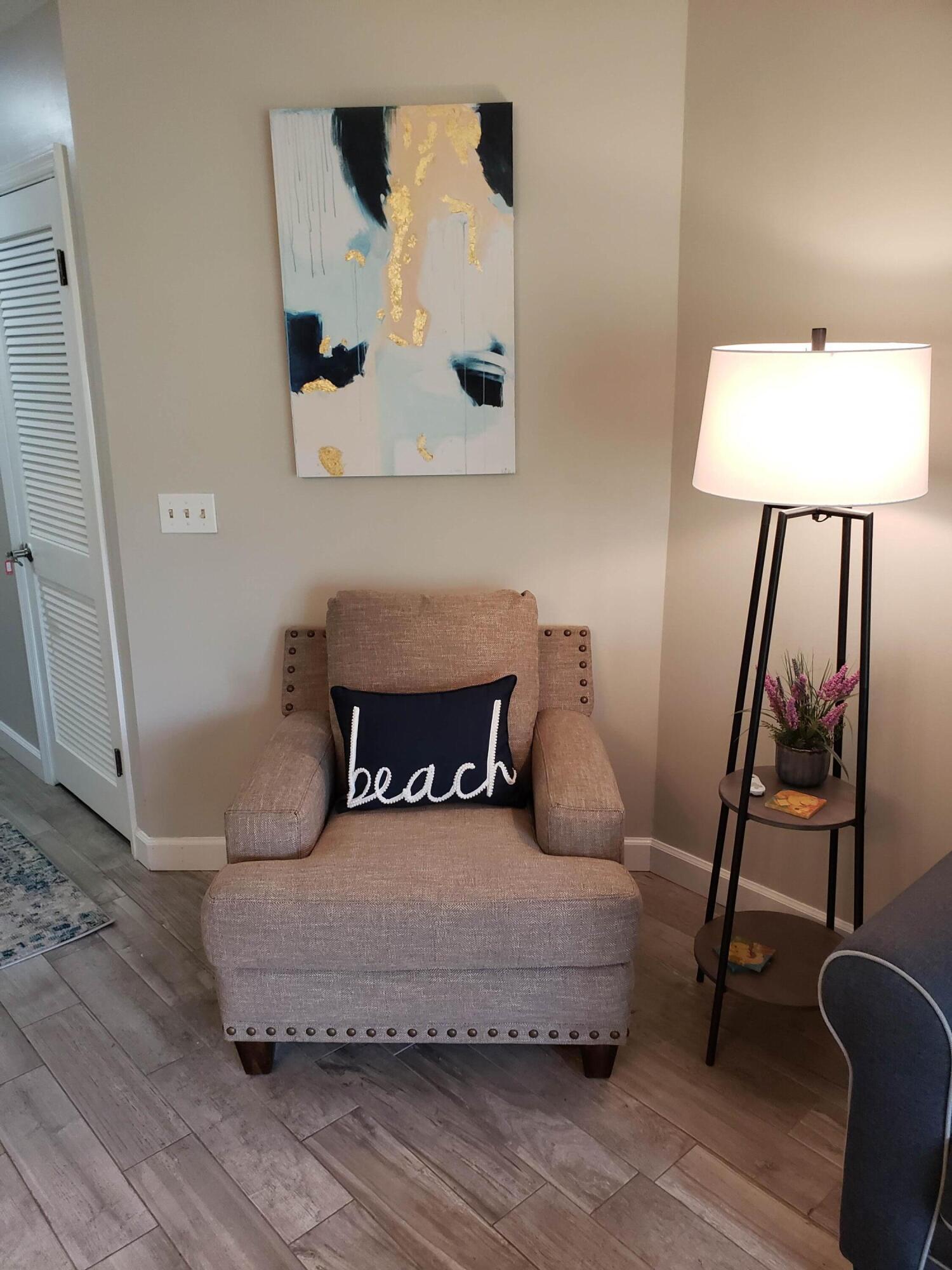 8730 Thomas Drive, 102