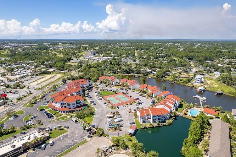 8730 Thomas Drive, 102