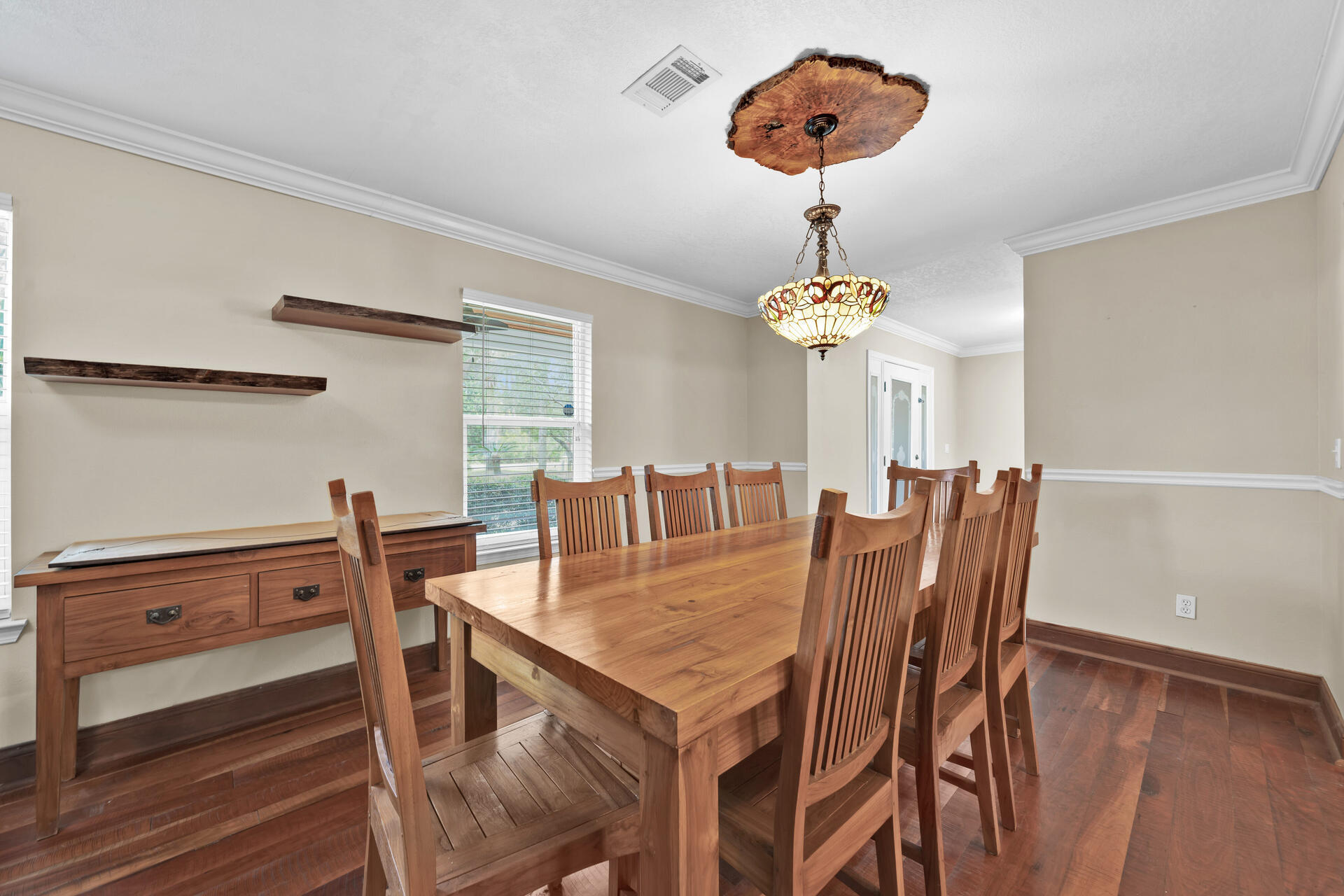 209 Santa Barbara Avenue