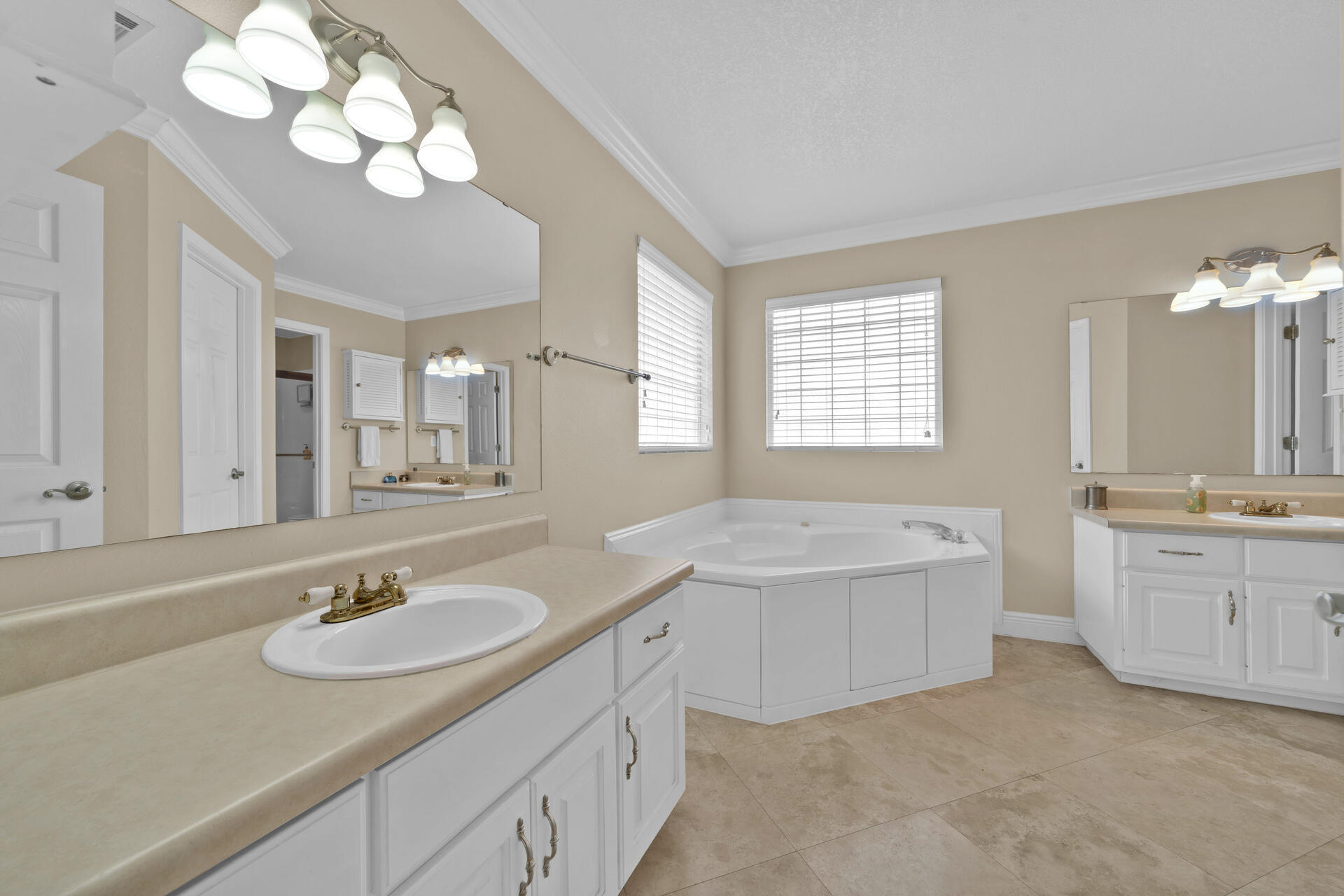 209 Santa Barbara Avenue