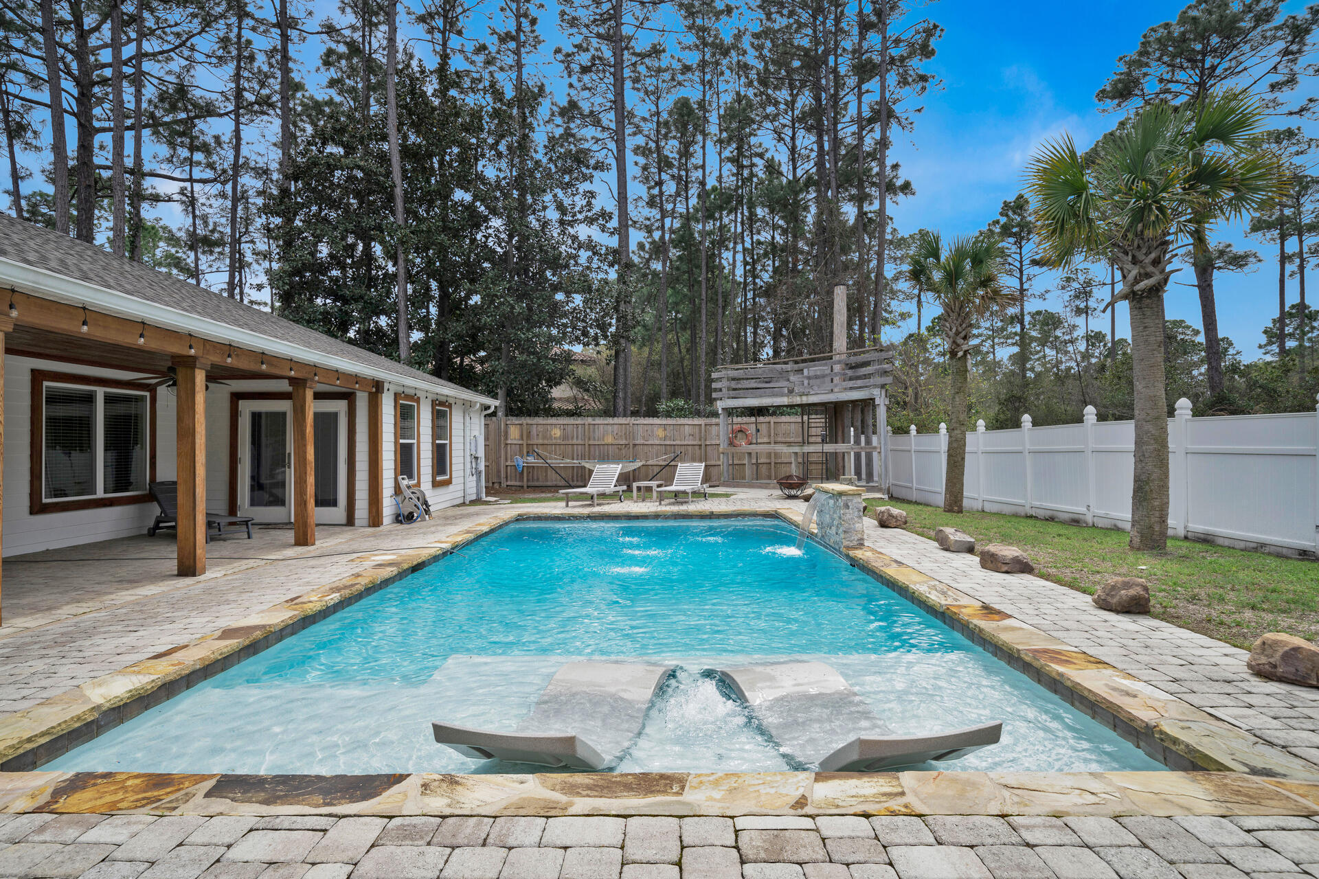 209 Santa Barbara Avenue