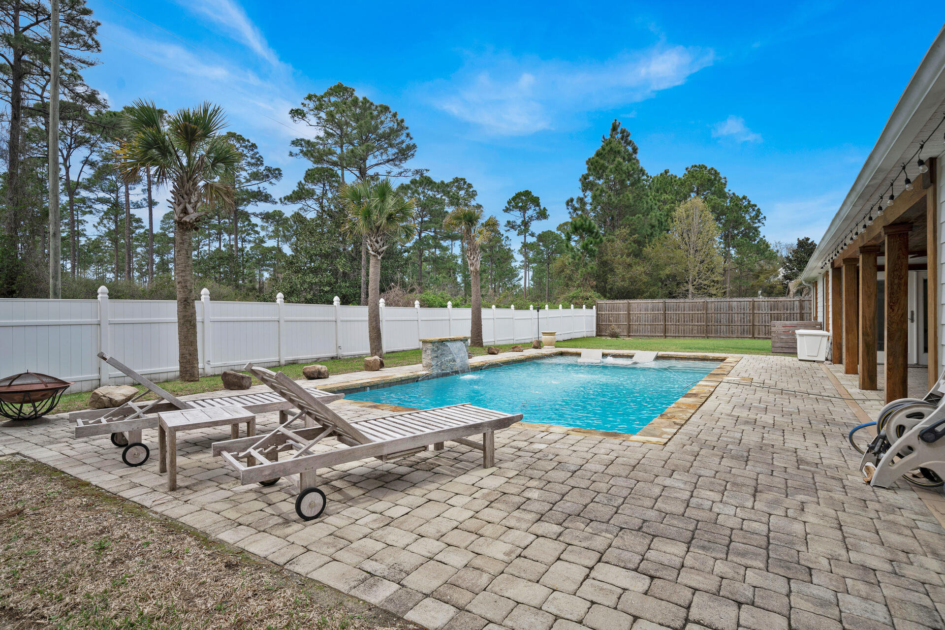 209 Santa Barbara Avenue