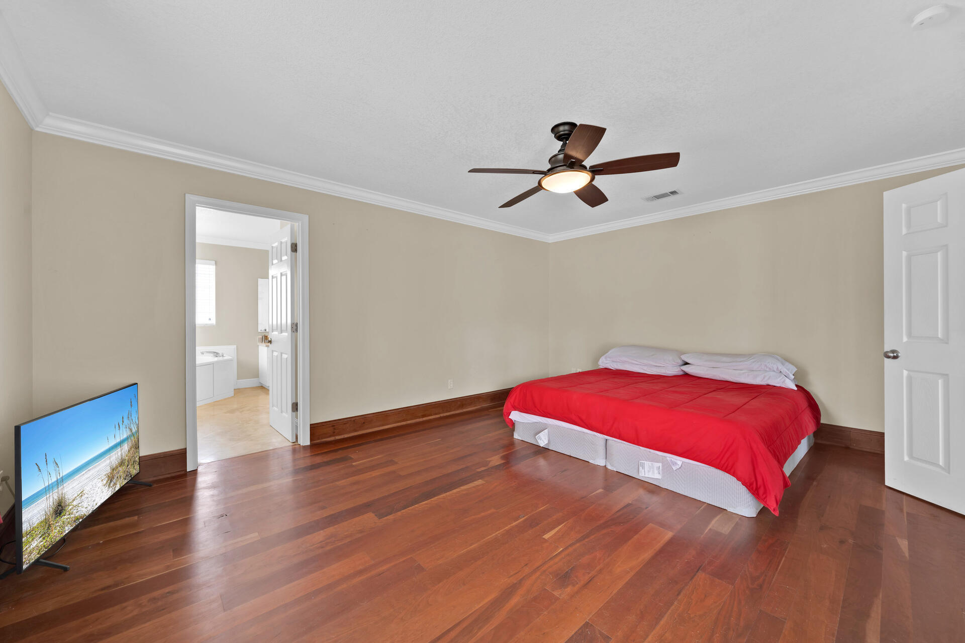 209 Santa Barbara Avenue