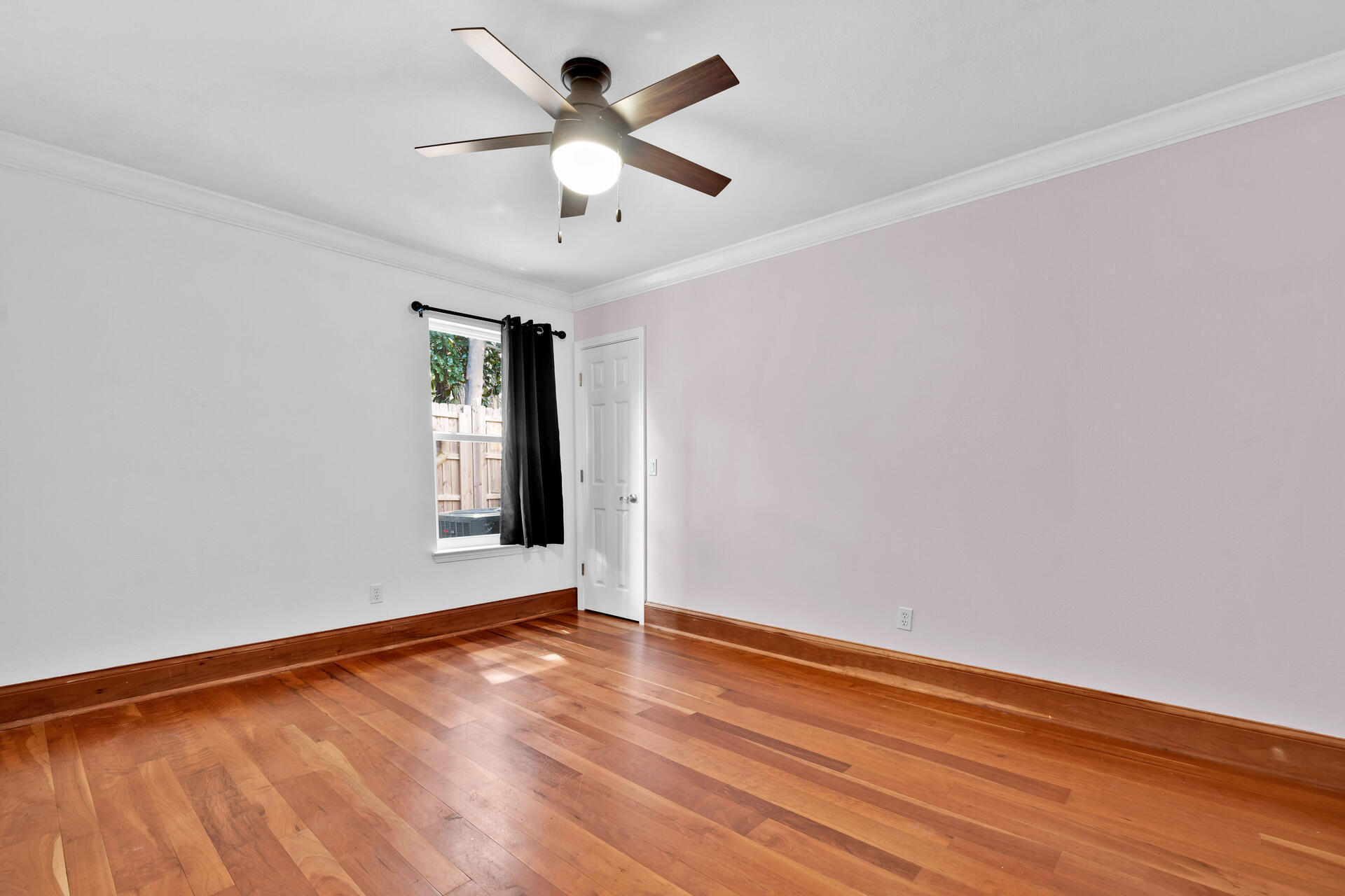 209 Santa Barbara Avenue