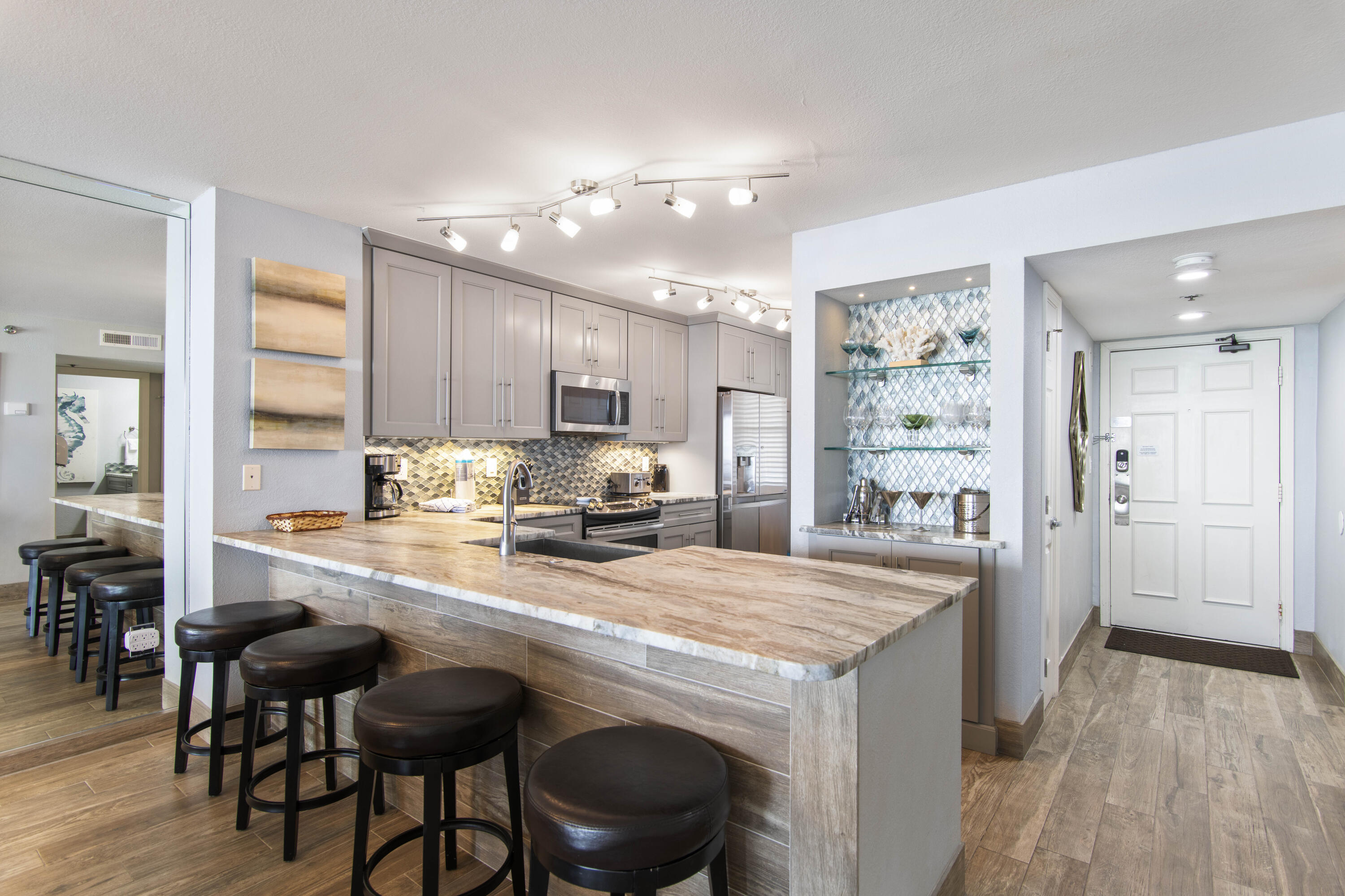 9815 Us Highway 98, # A402