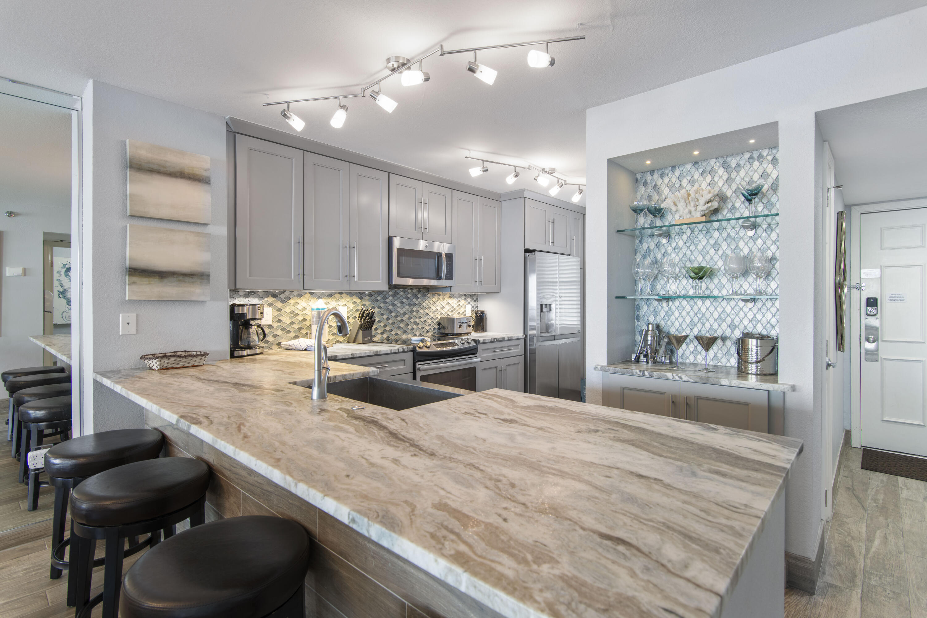 9815 Us Highway 98, # A402