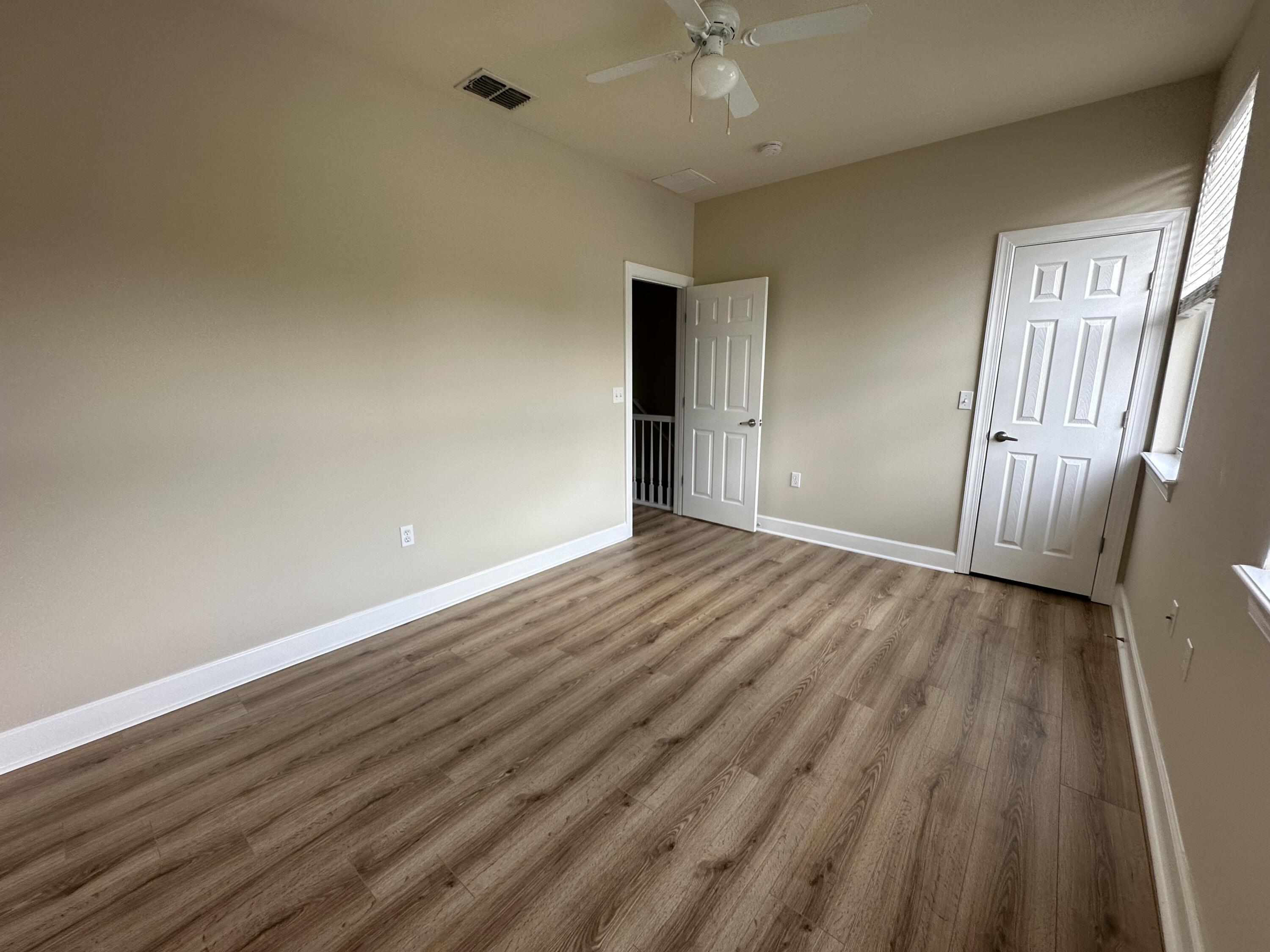 15284 331 Business, UNIT 12C