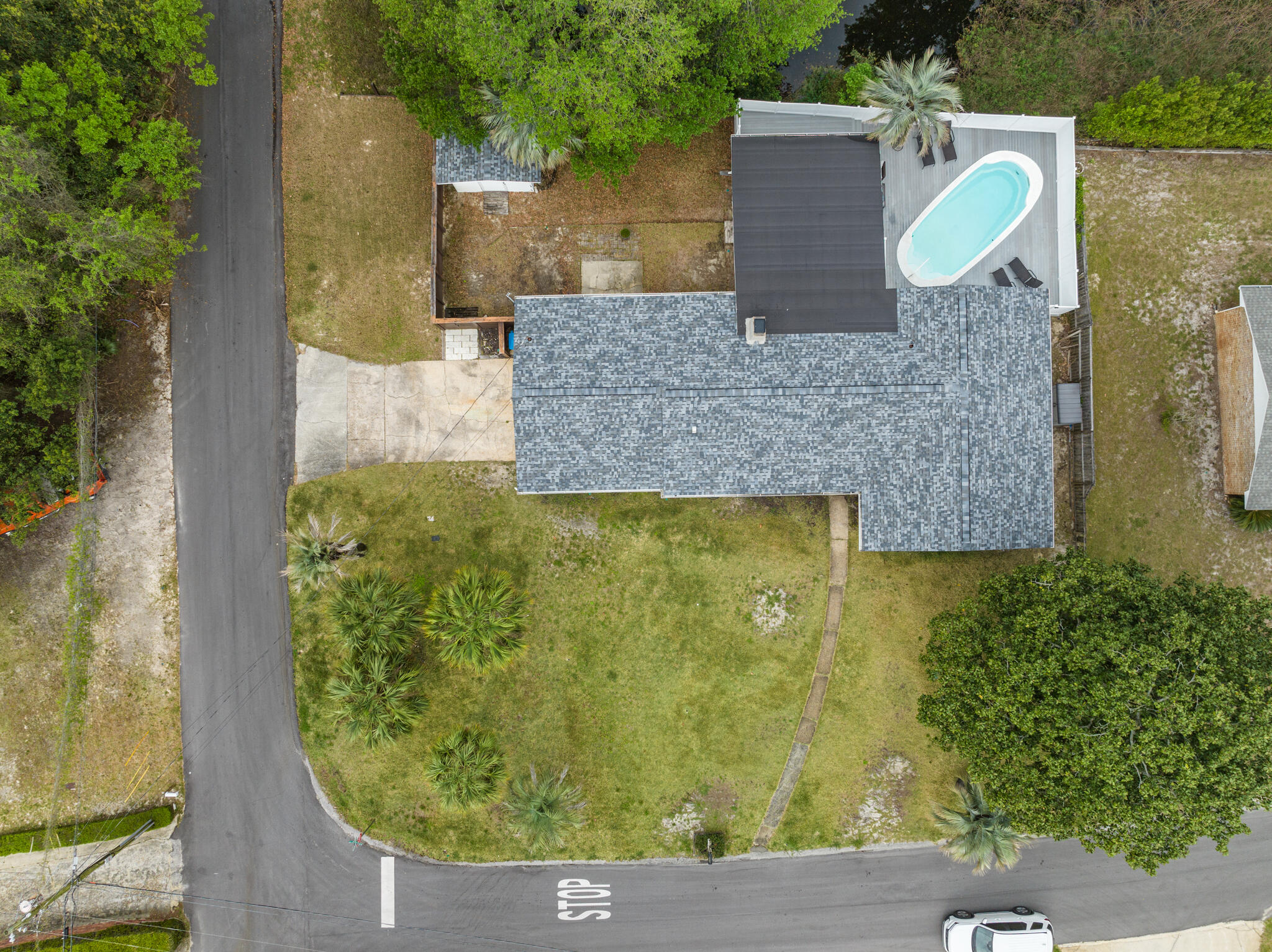 16401 Castile Avenue