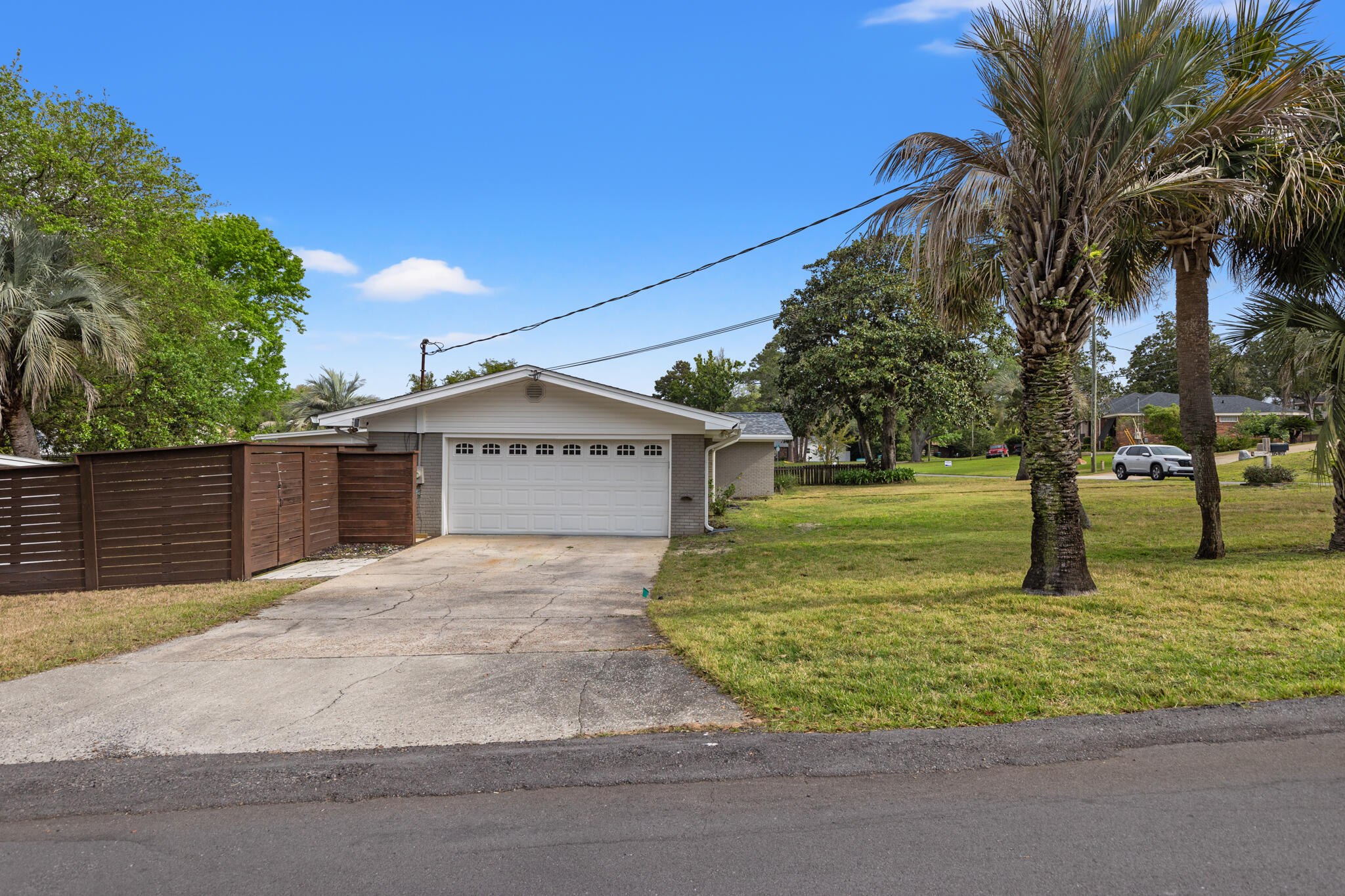 16401 Castile Avenue