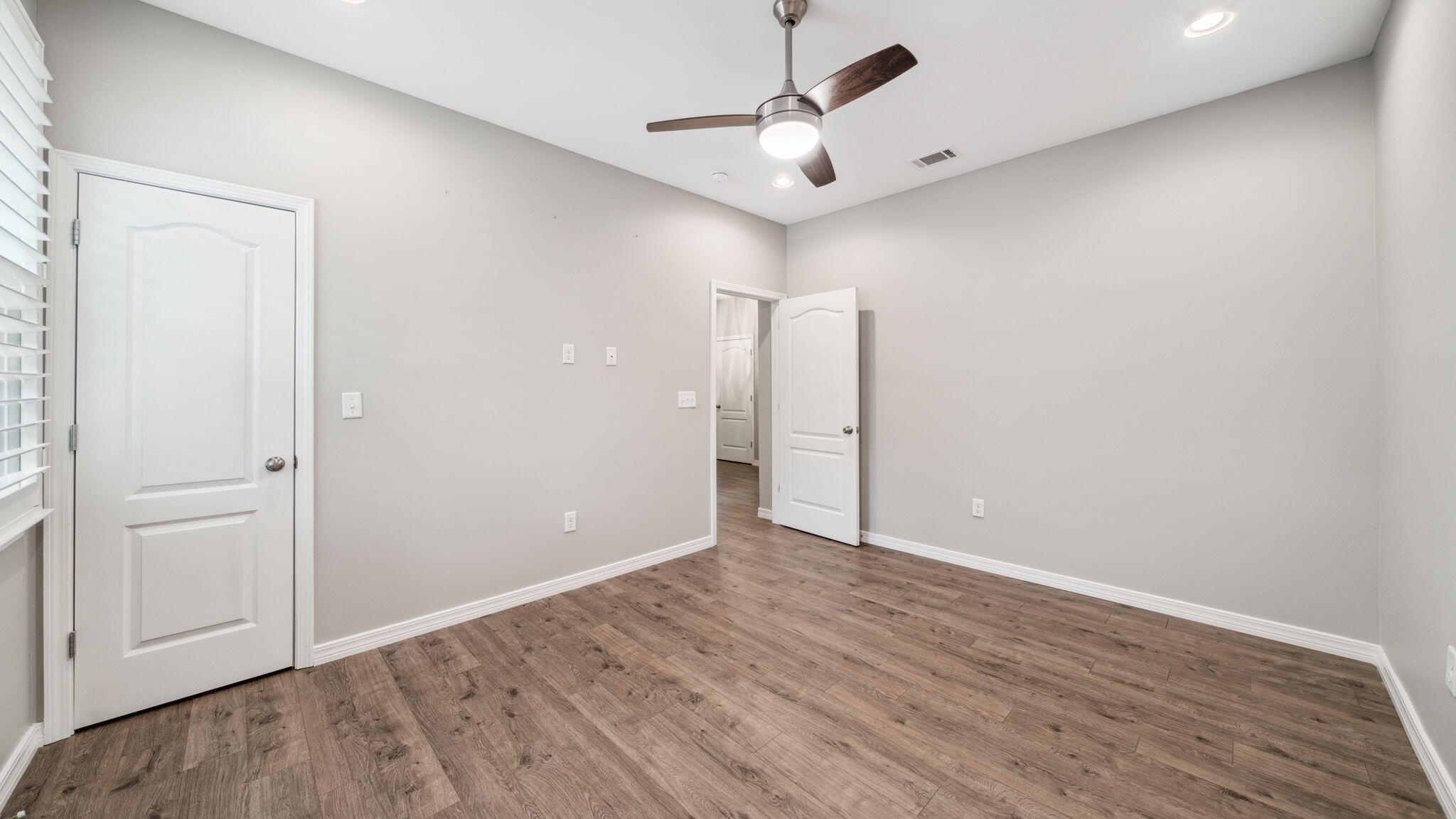 521 Shelter Cove Drive