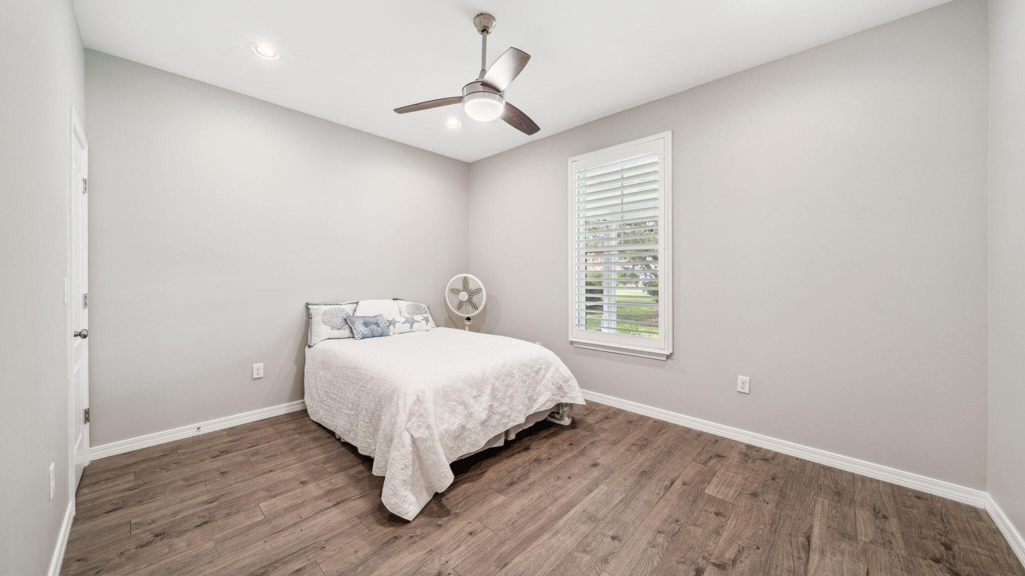 521 Shelter Cove Drive