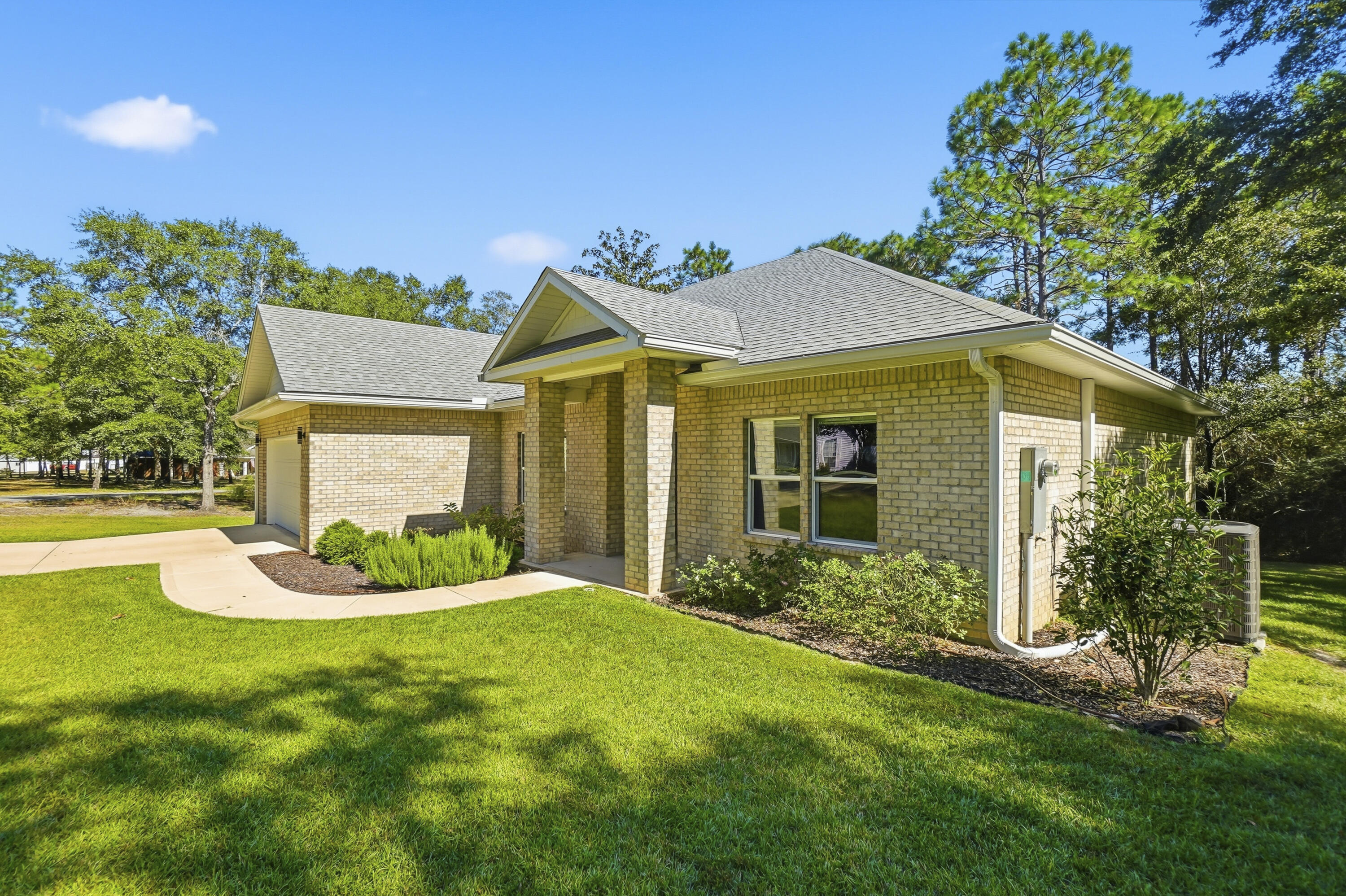 100 Hidden Lakes Trail, DeFuniak Springs