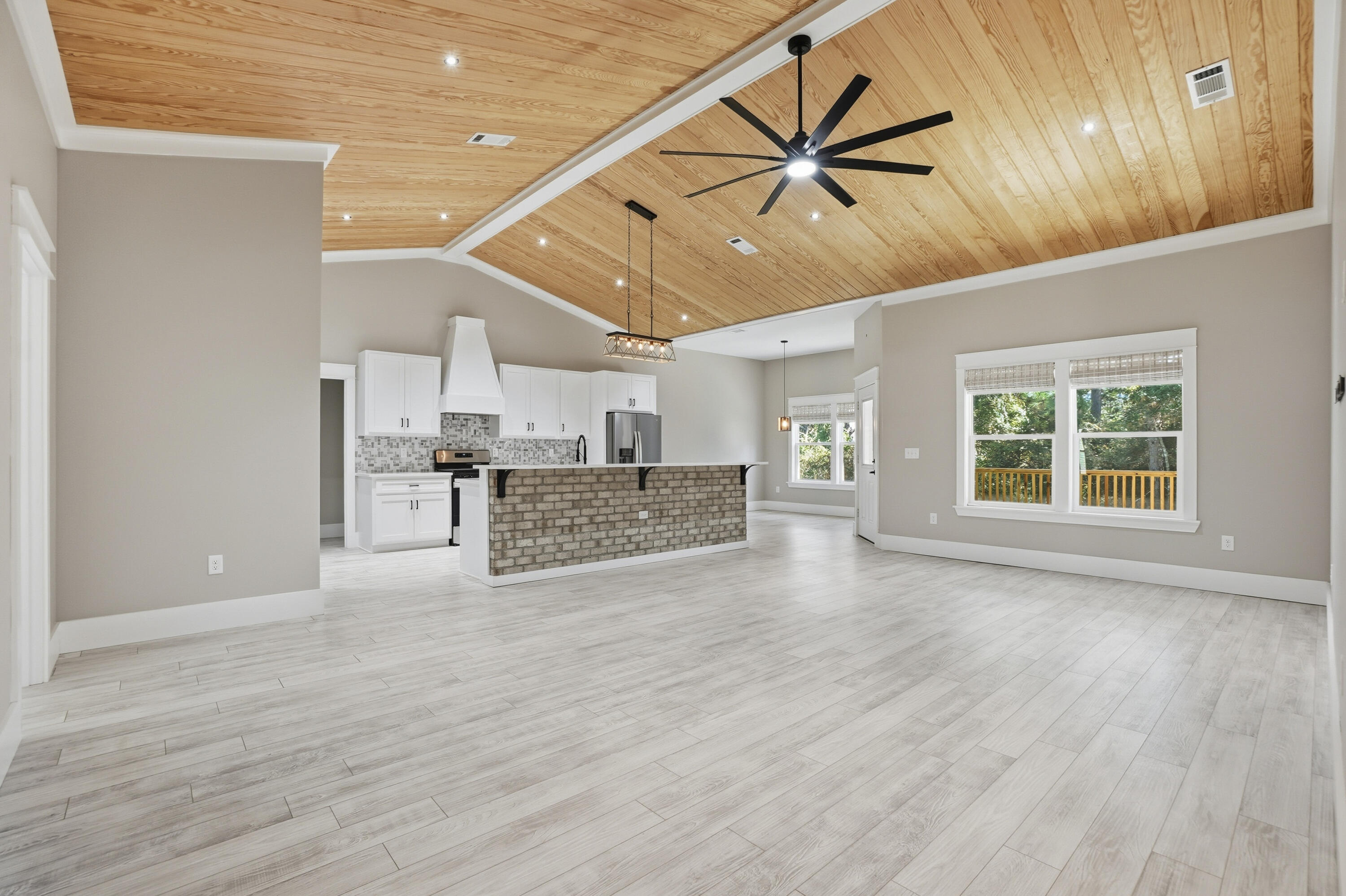 100 Hidden Lakes Trail, DeFuniak Springs