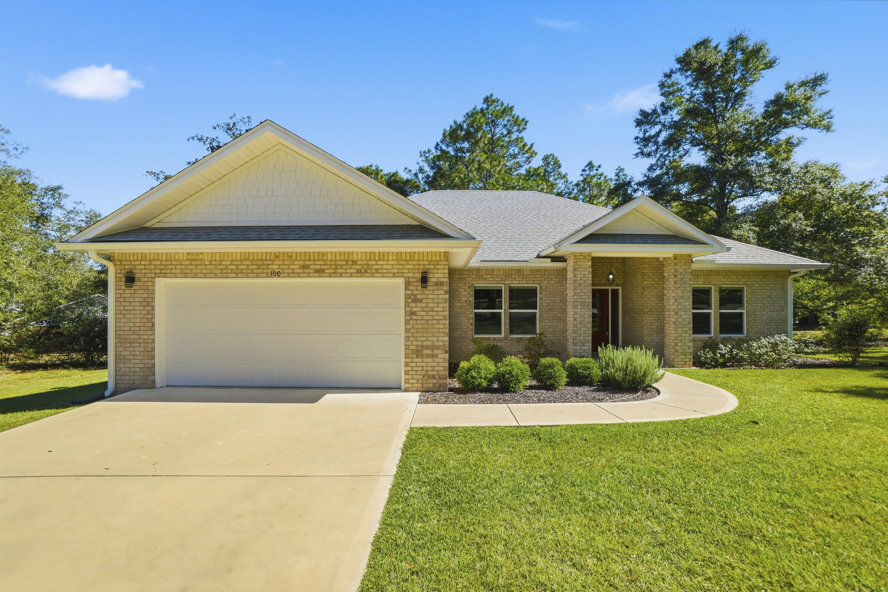 100 Hidden Lakes Trail, DeFuniak Springs