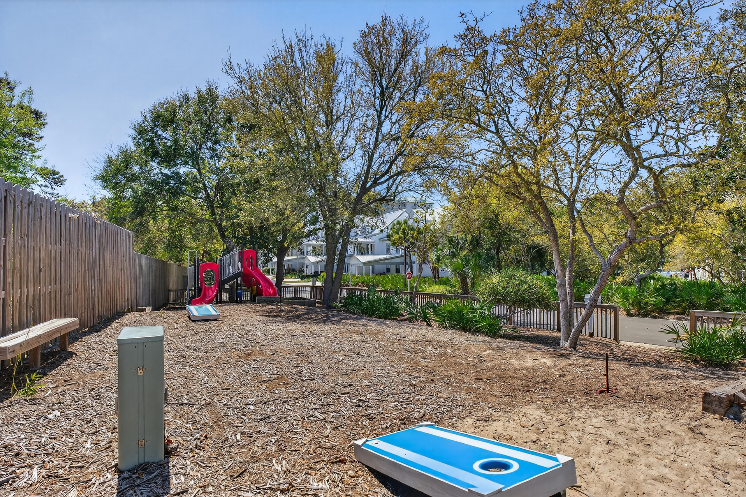 9815 Us Highway 98 # A402