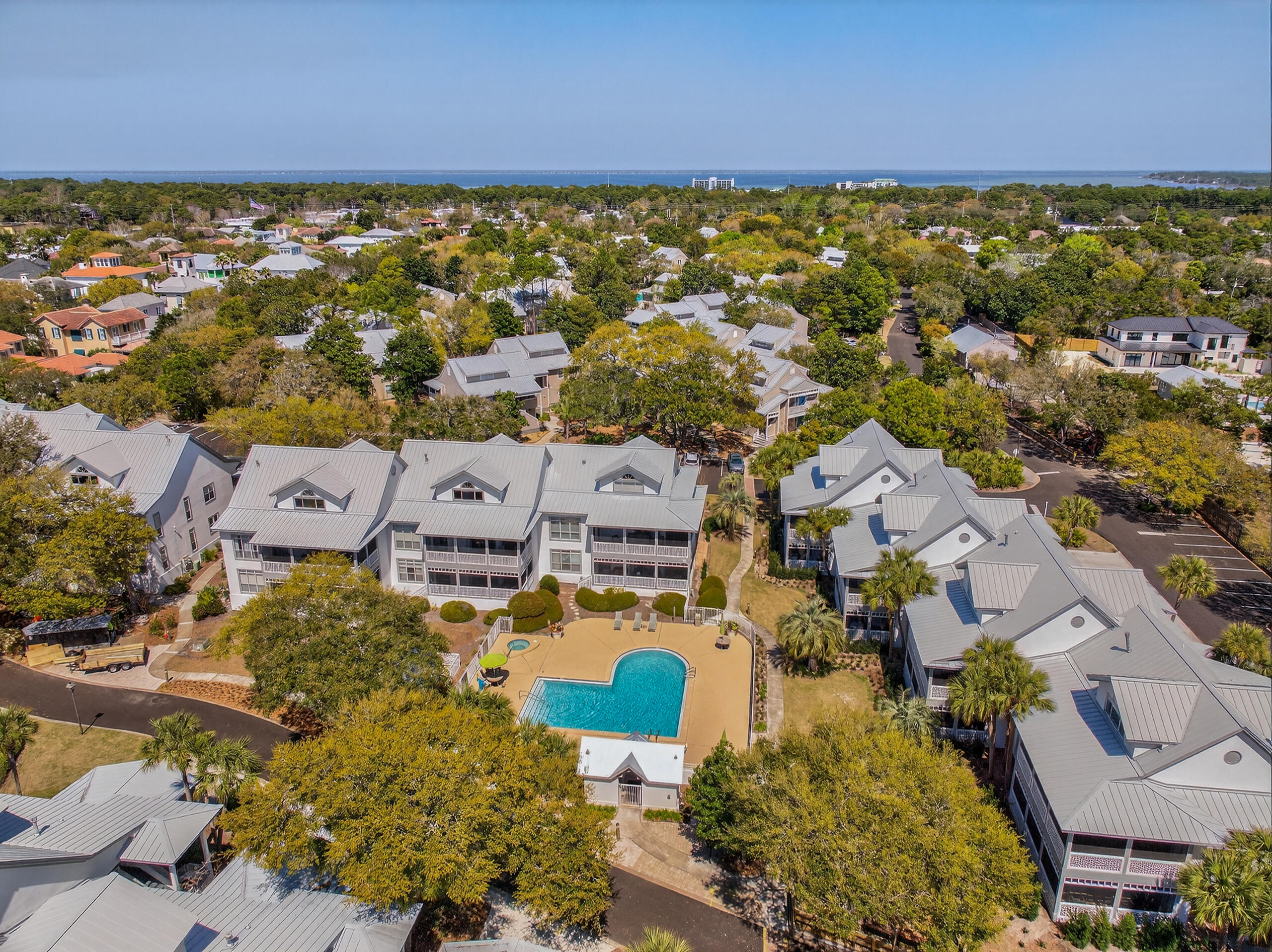 9815 Us Highway 98 # A402