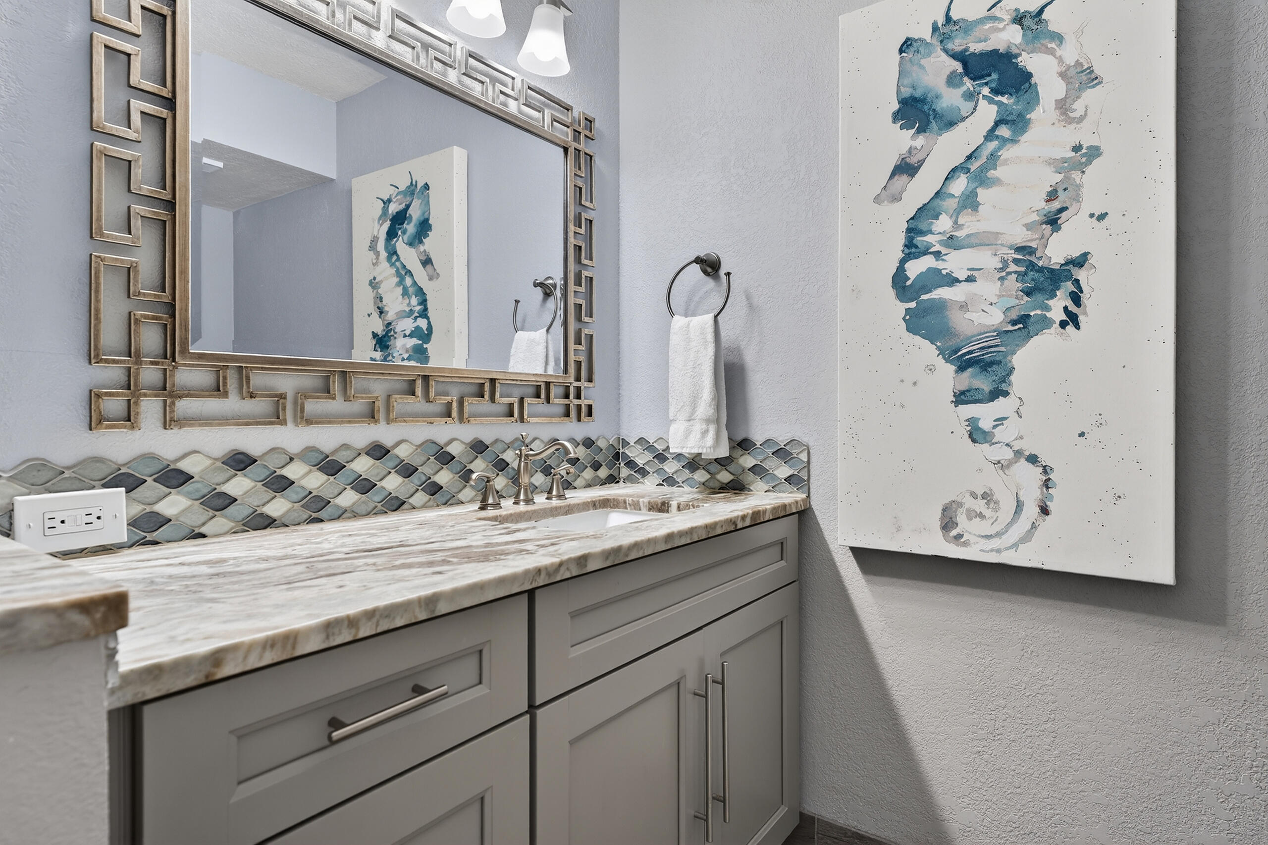 9815 Us Highway 98 # A402