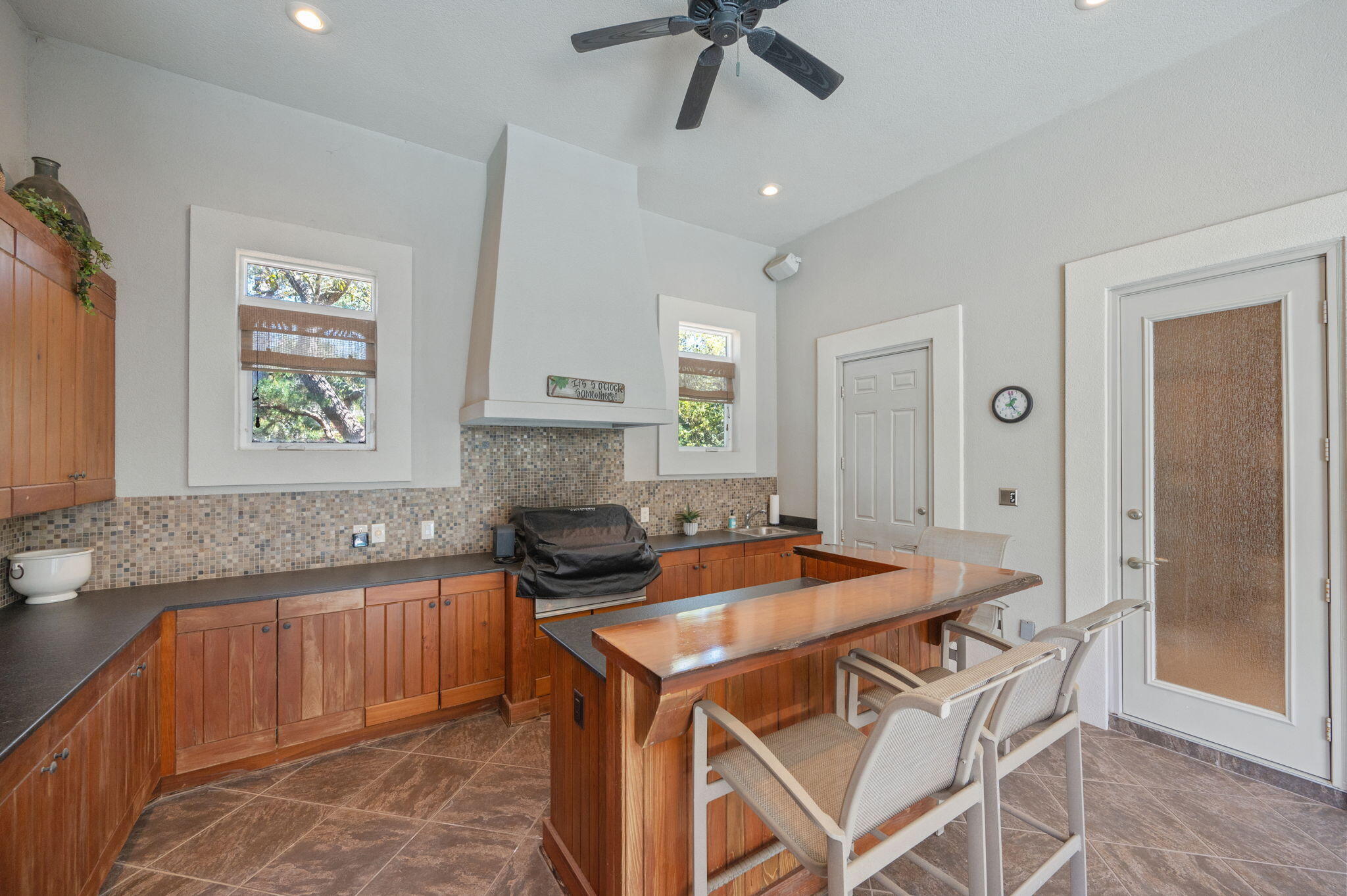 2943 Pine Valley Drive