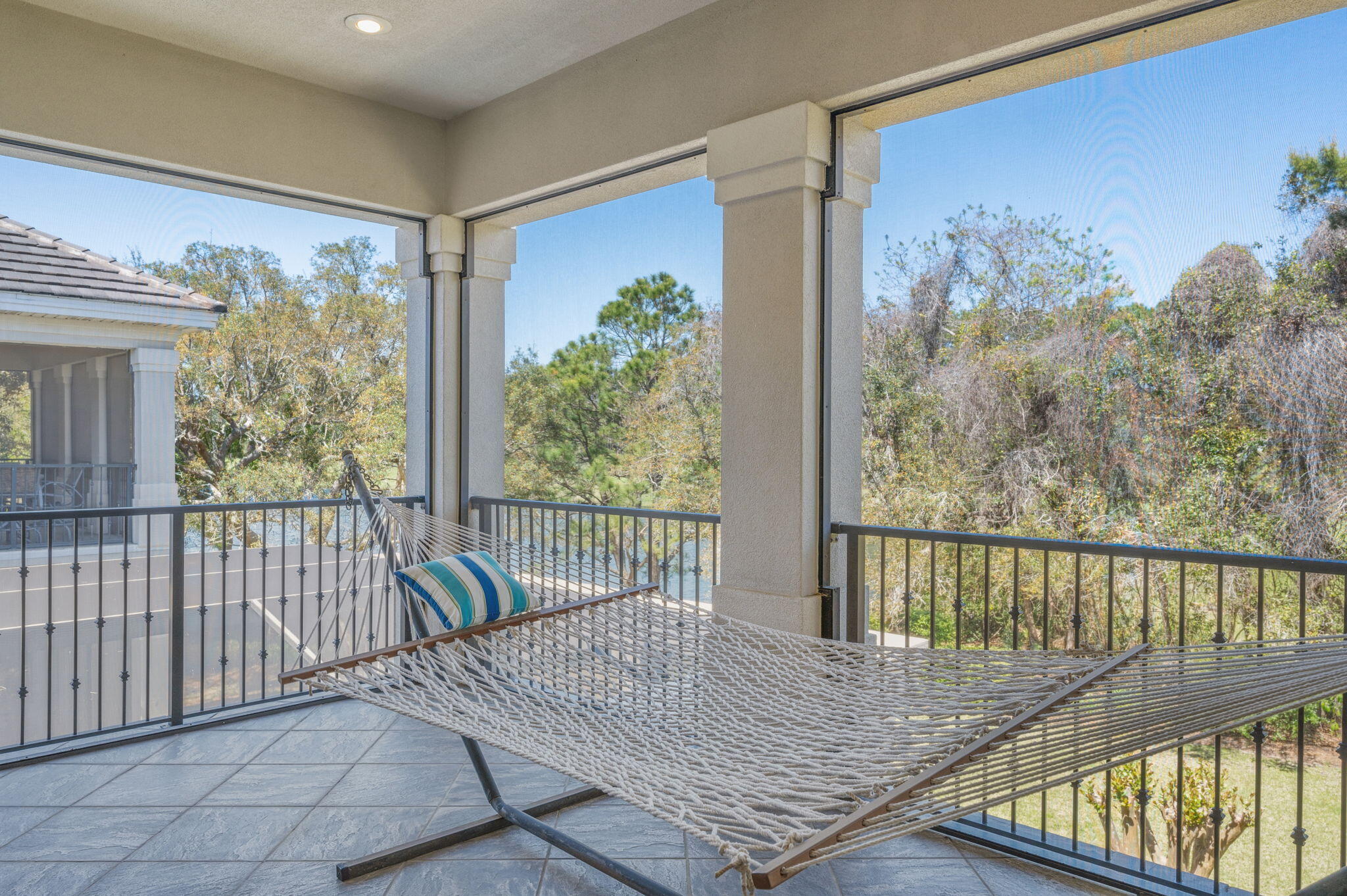 2943 Pine Valley Drive