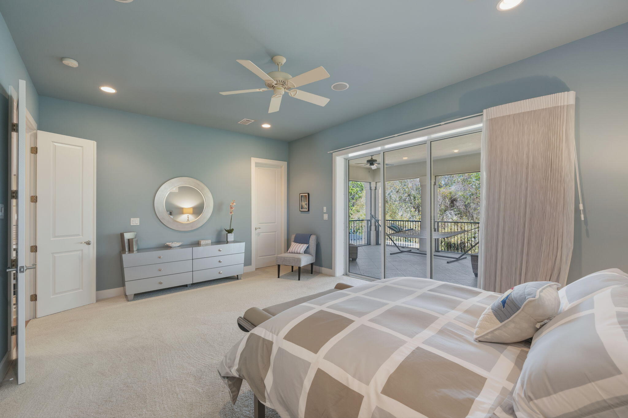 2943 Pine Valley Drive