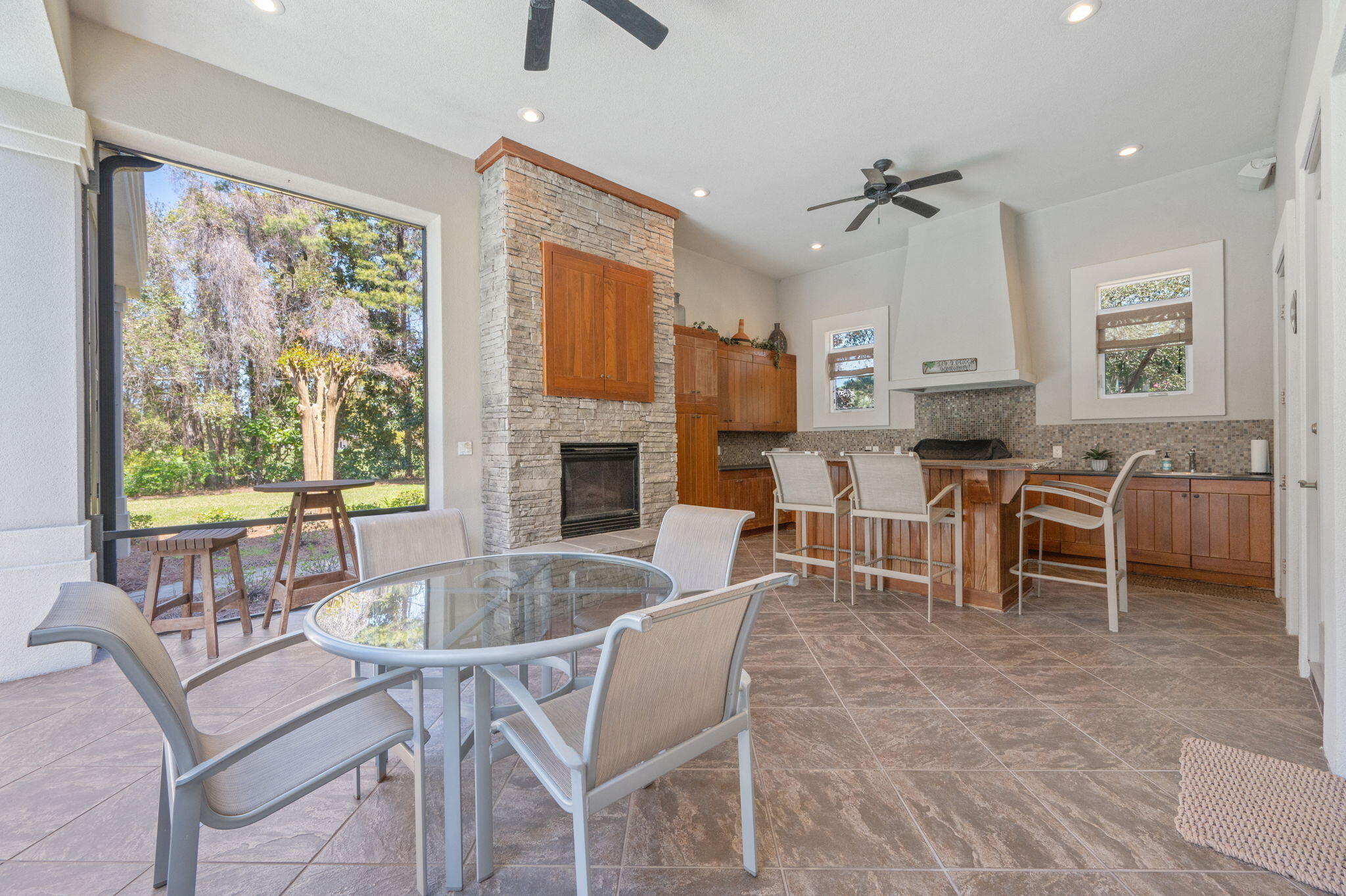 2943 Pine Valley Drive