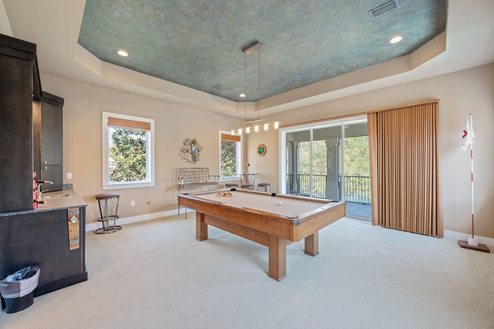 2943 Pine Valley Drive