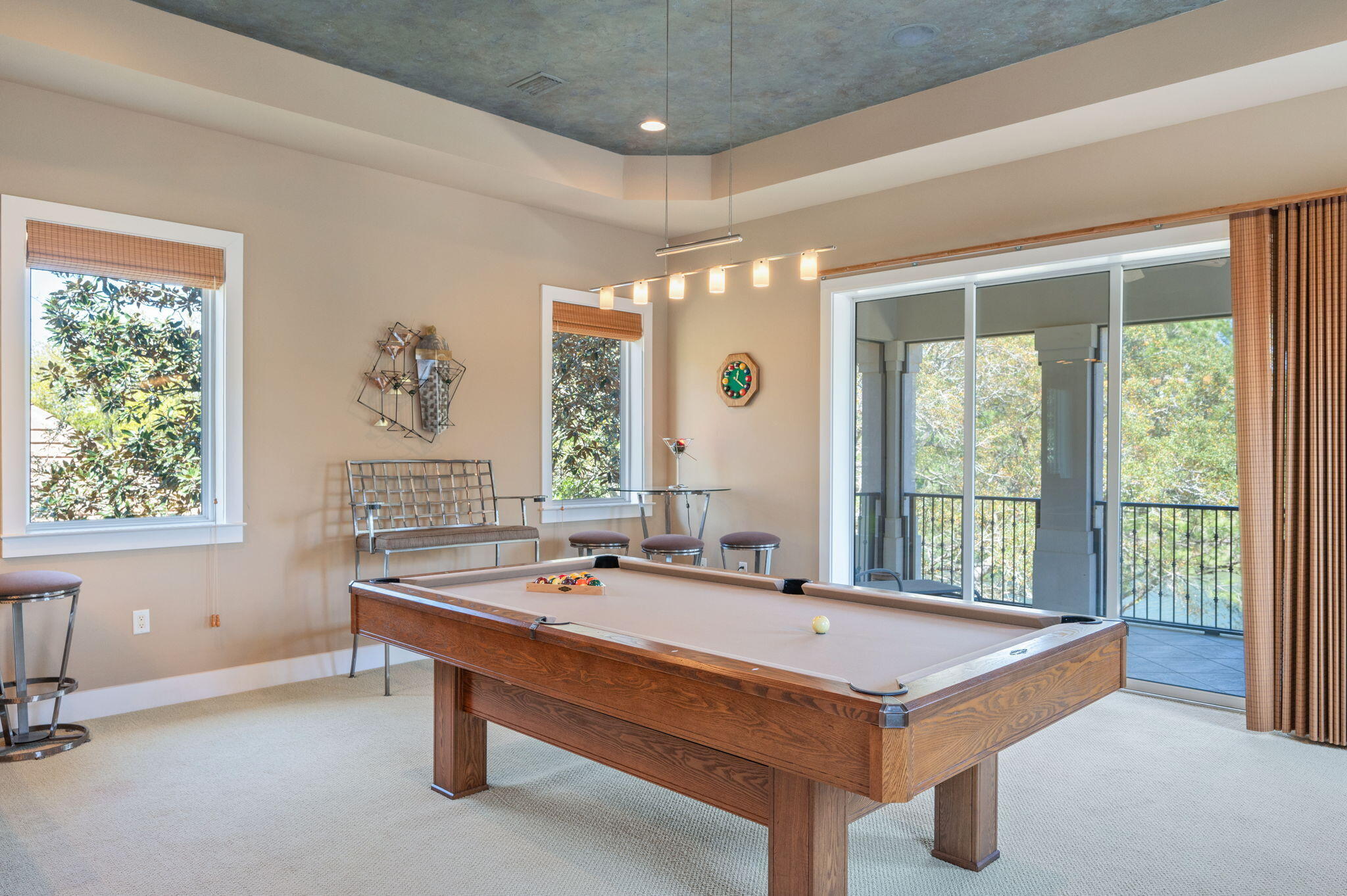 2943 Pine Valley Drive