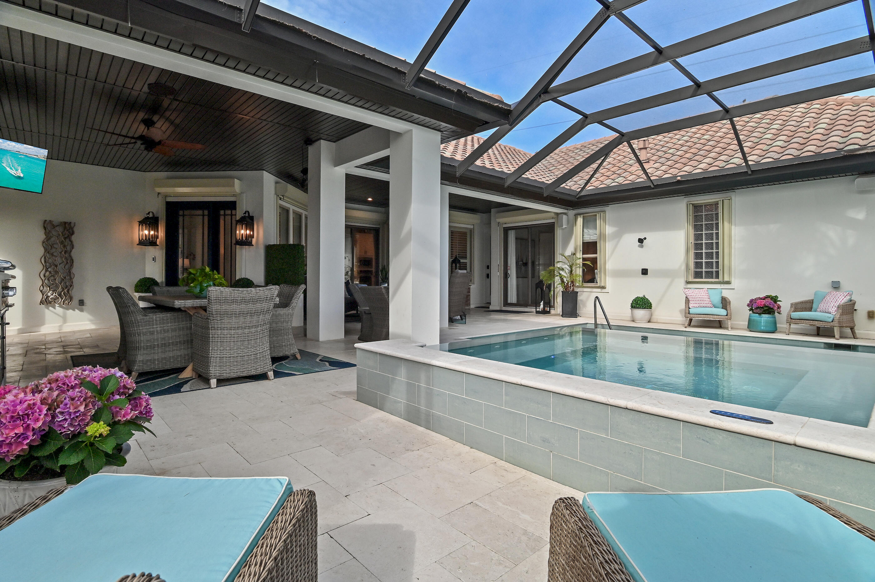4765 Papaya Park