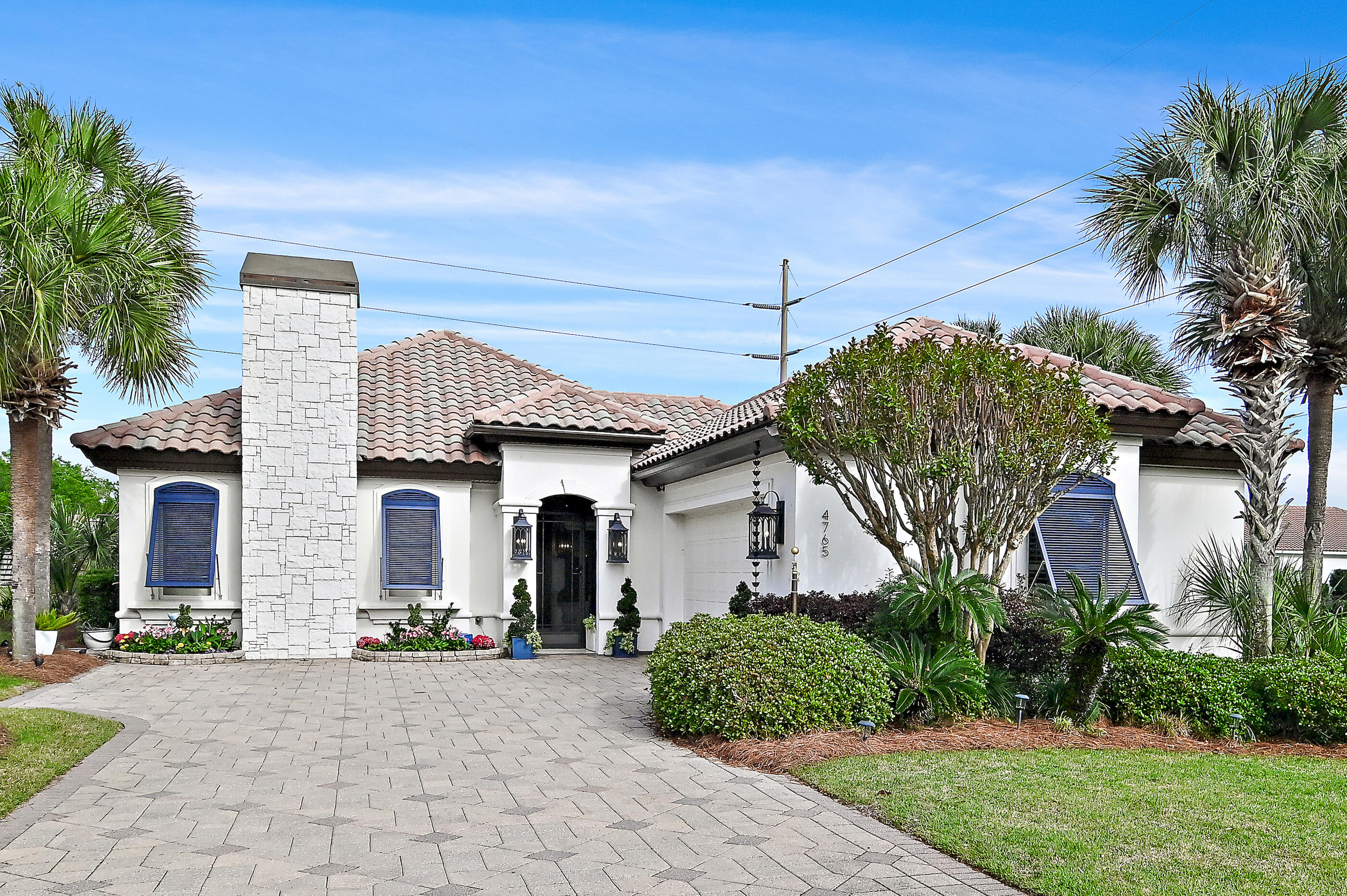 4765 Papaya Park