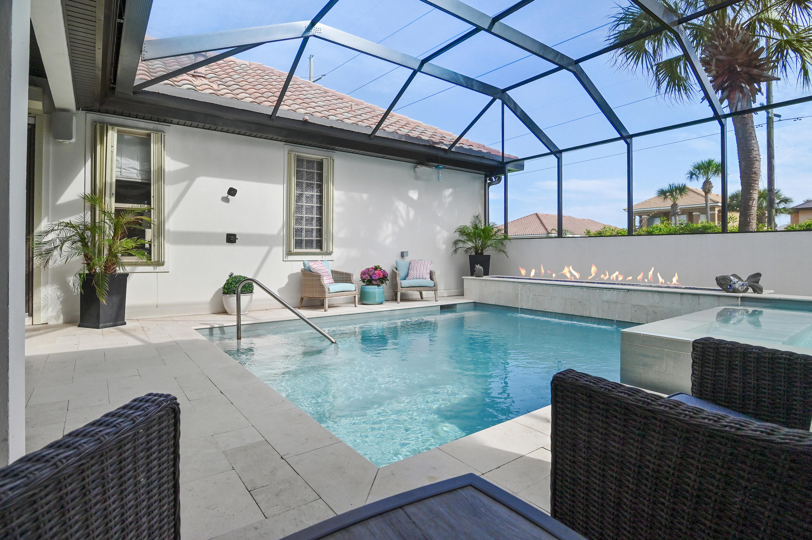 4765 Papaya Park