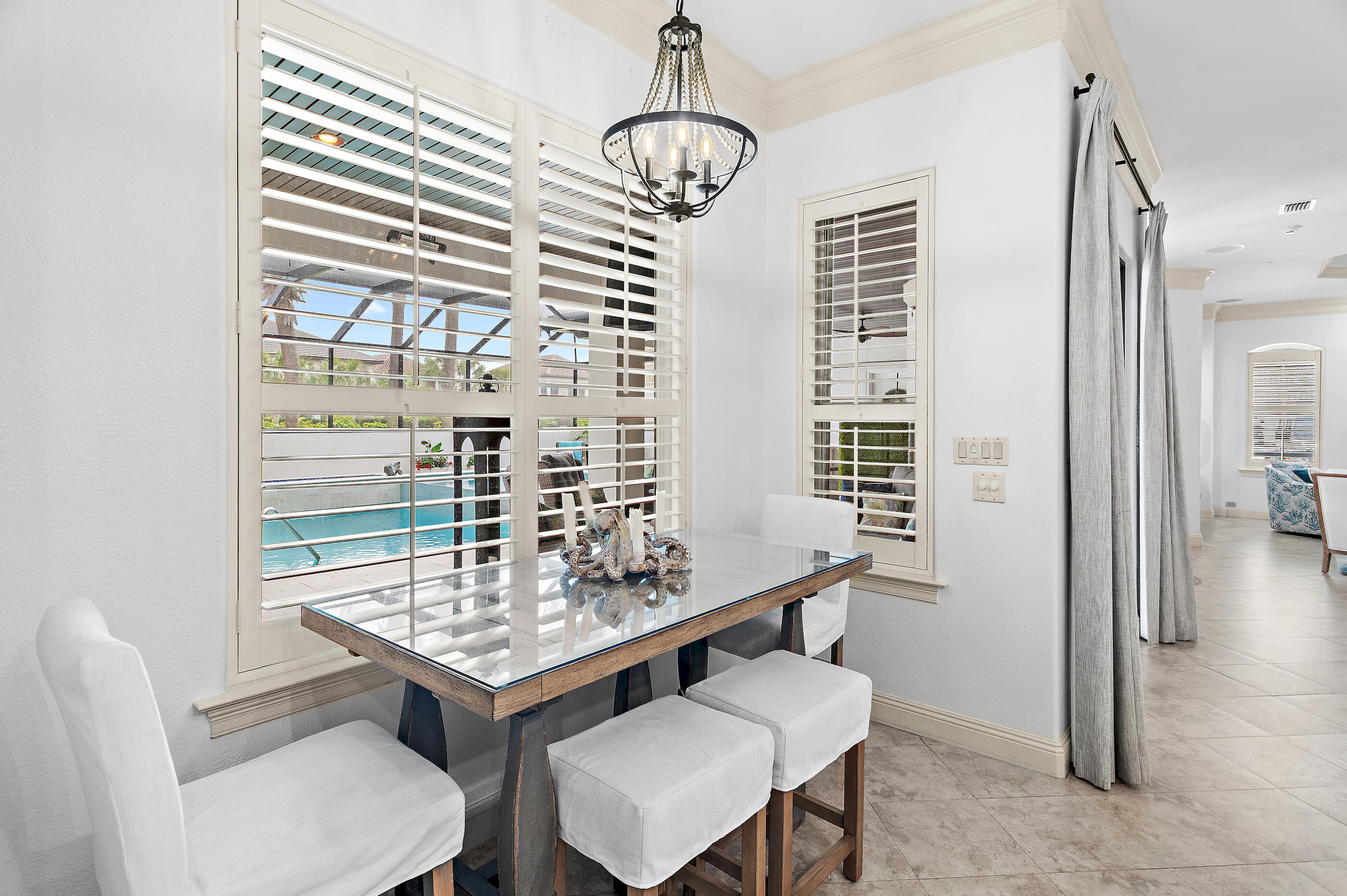 4765 Papaya Park