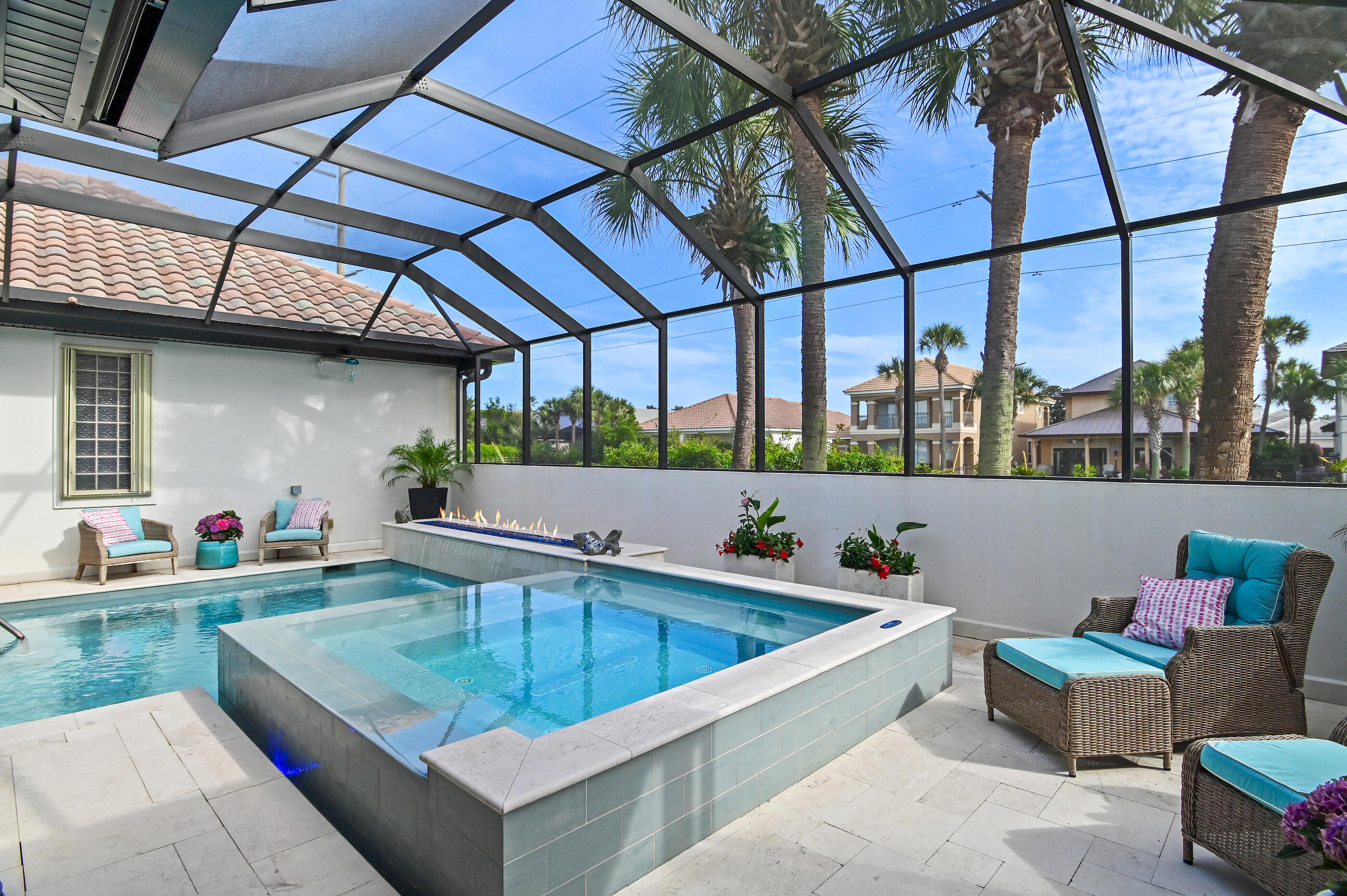 4765 Papaya Park