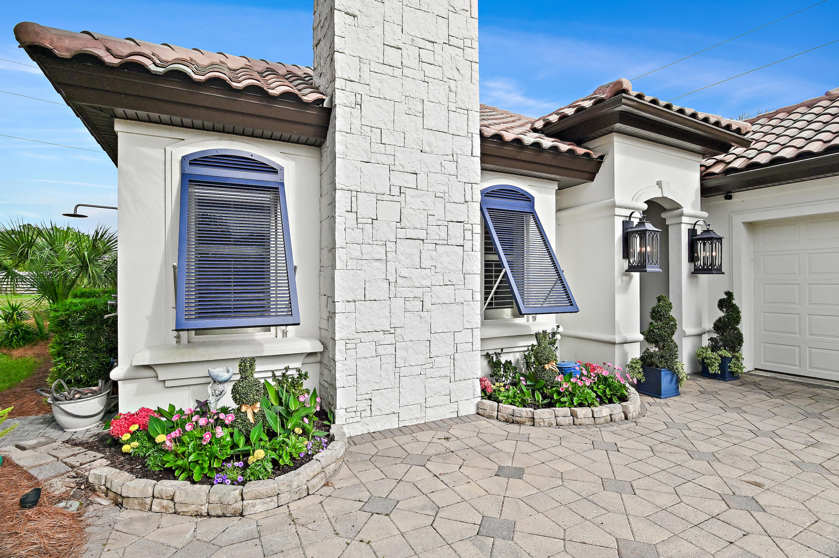 4765 Papaya Park