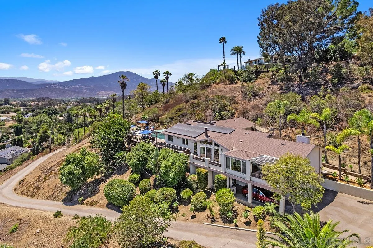 11651 Shadowglen Road