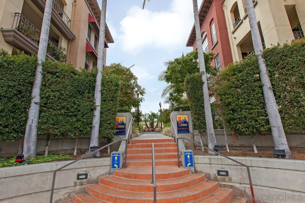 1260 Cleveland Ave Unit G112