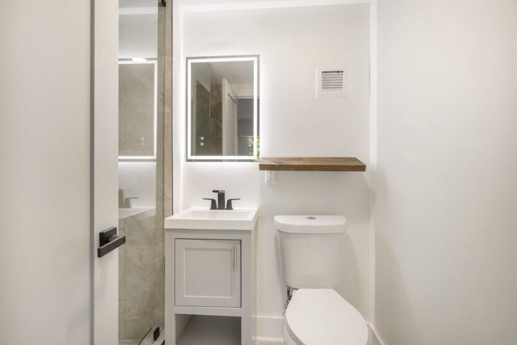 3648 Peachtree Road Unit: 2G