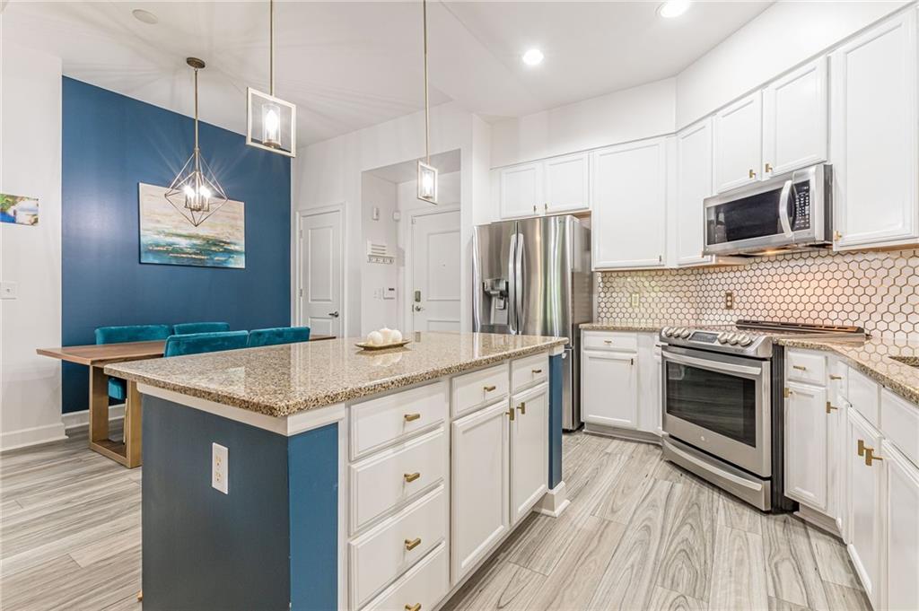 200 River Vista Drive Unit: 707