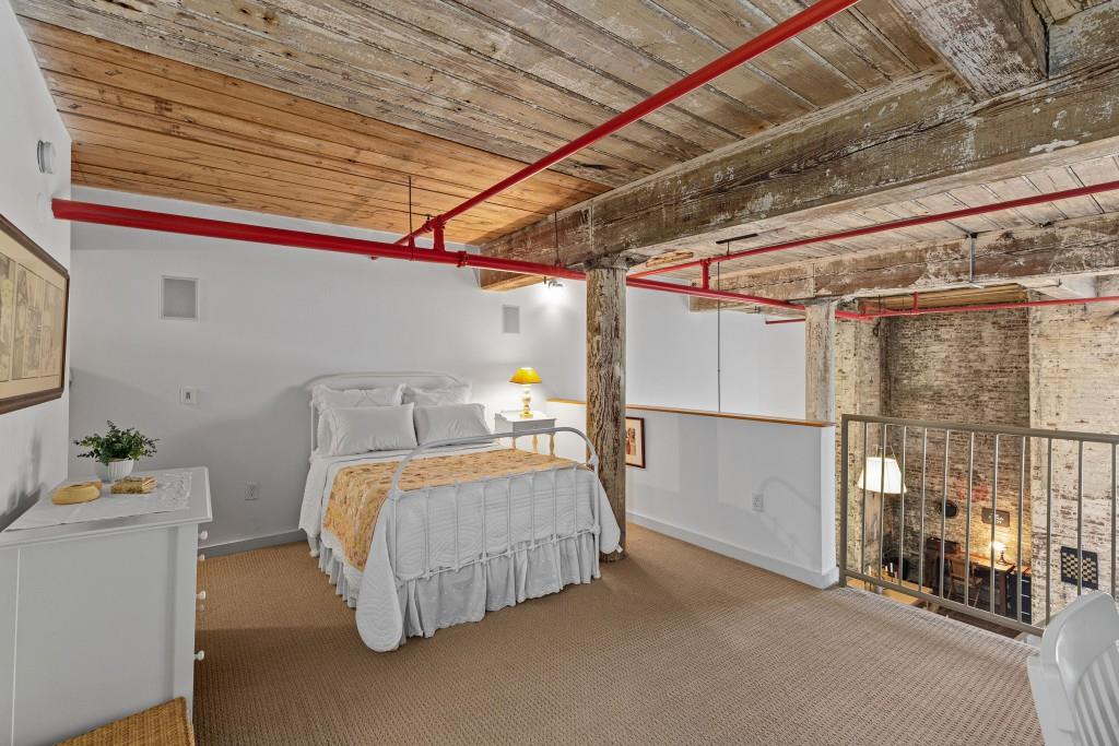 170 Boulevard SE Unit 104E