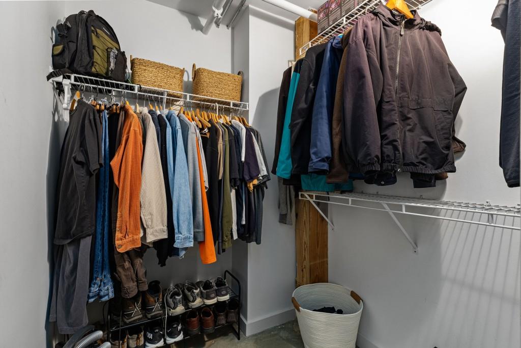 170 Boulevard SE Unit 104E