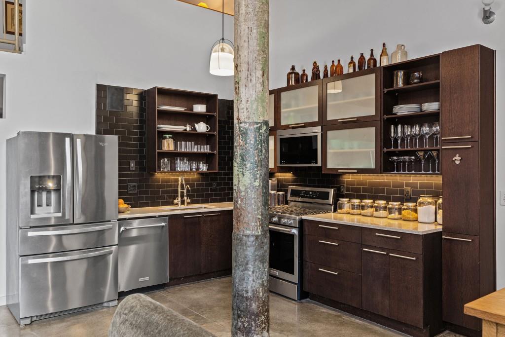 170 Boulevard SE Unit 104E