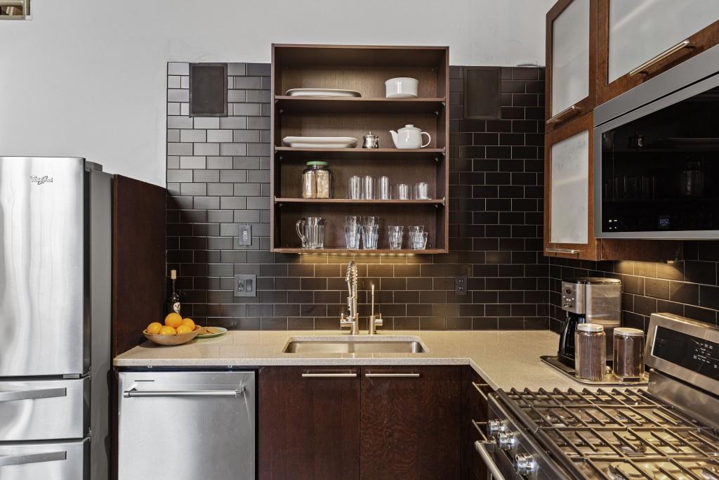 170 Boulevard SE Unit 104E