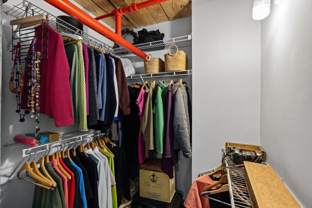 170 Boulevard SE Unit 104E