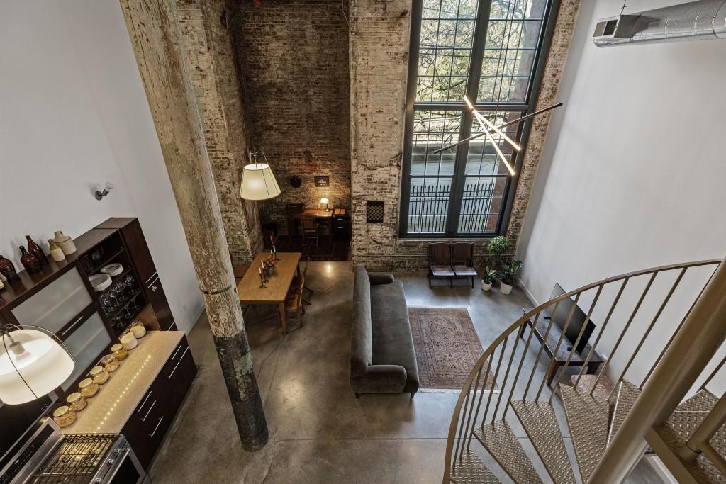 170 Boulevard SE Unit 104E