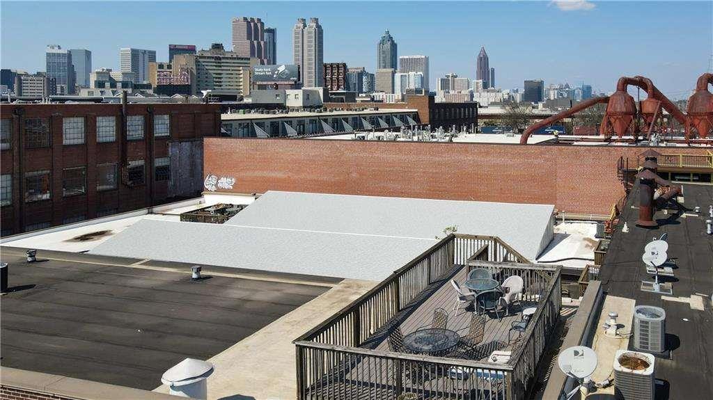 320 Martin Luther King Jr Drive Unit 5